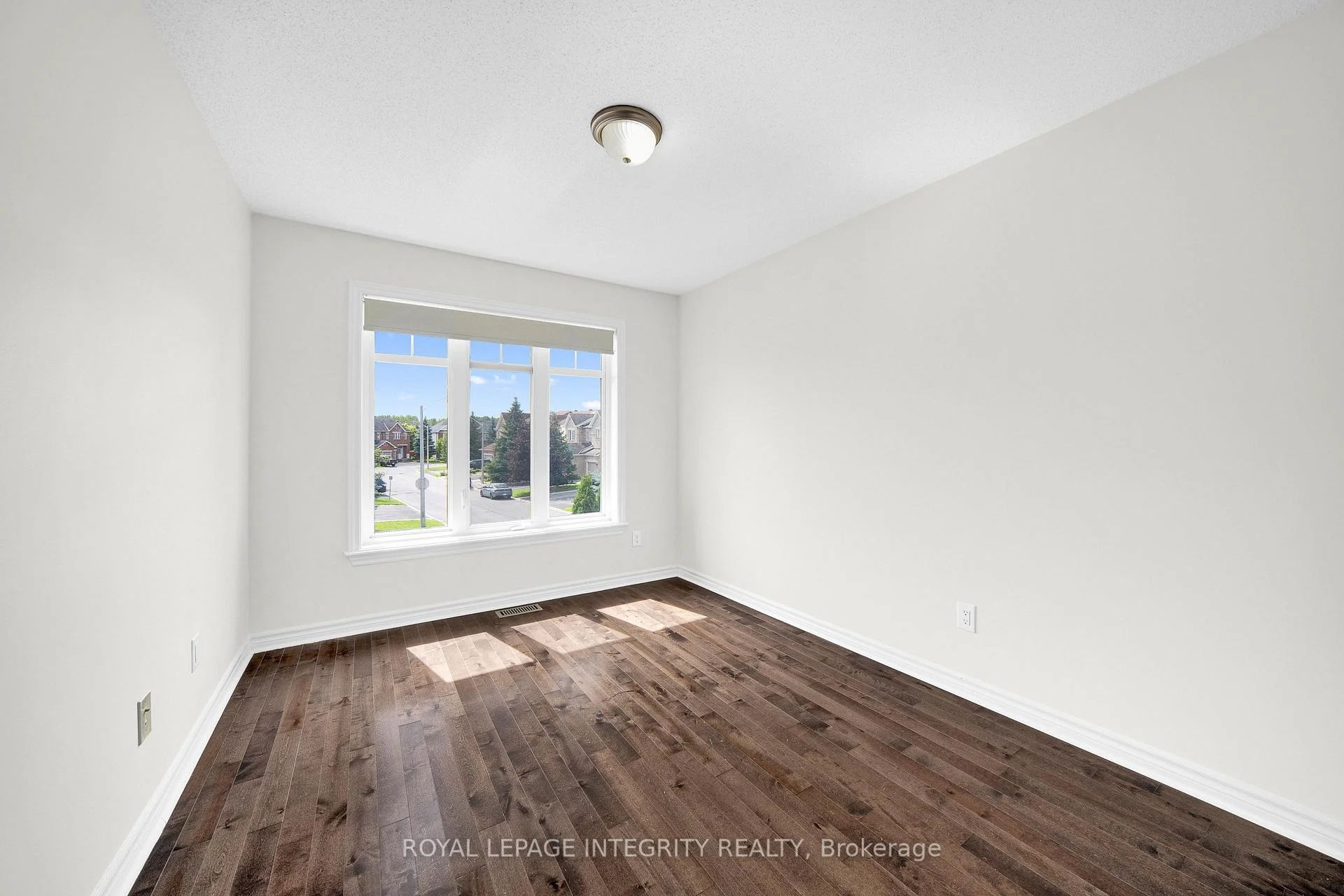 Photo 44 of 6067 North Bluff Drive, Ottawa, Riverside South/Gloucester Glen — HOMEH