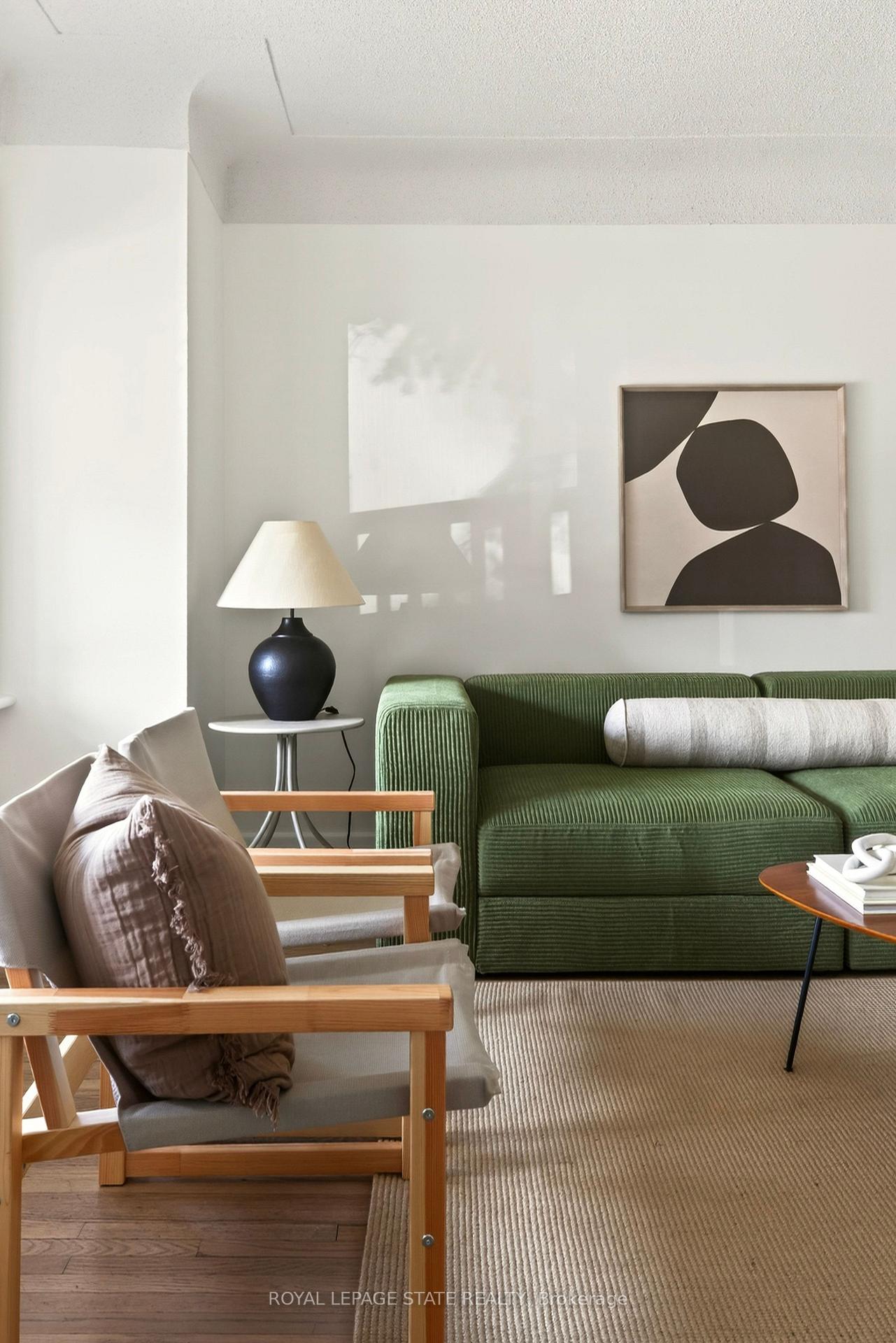 Photo 4 of 33 East 34th Street, Hamilton, Raleigh — HOMEH