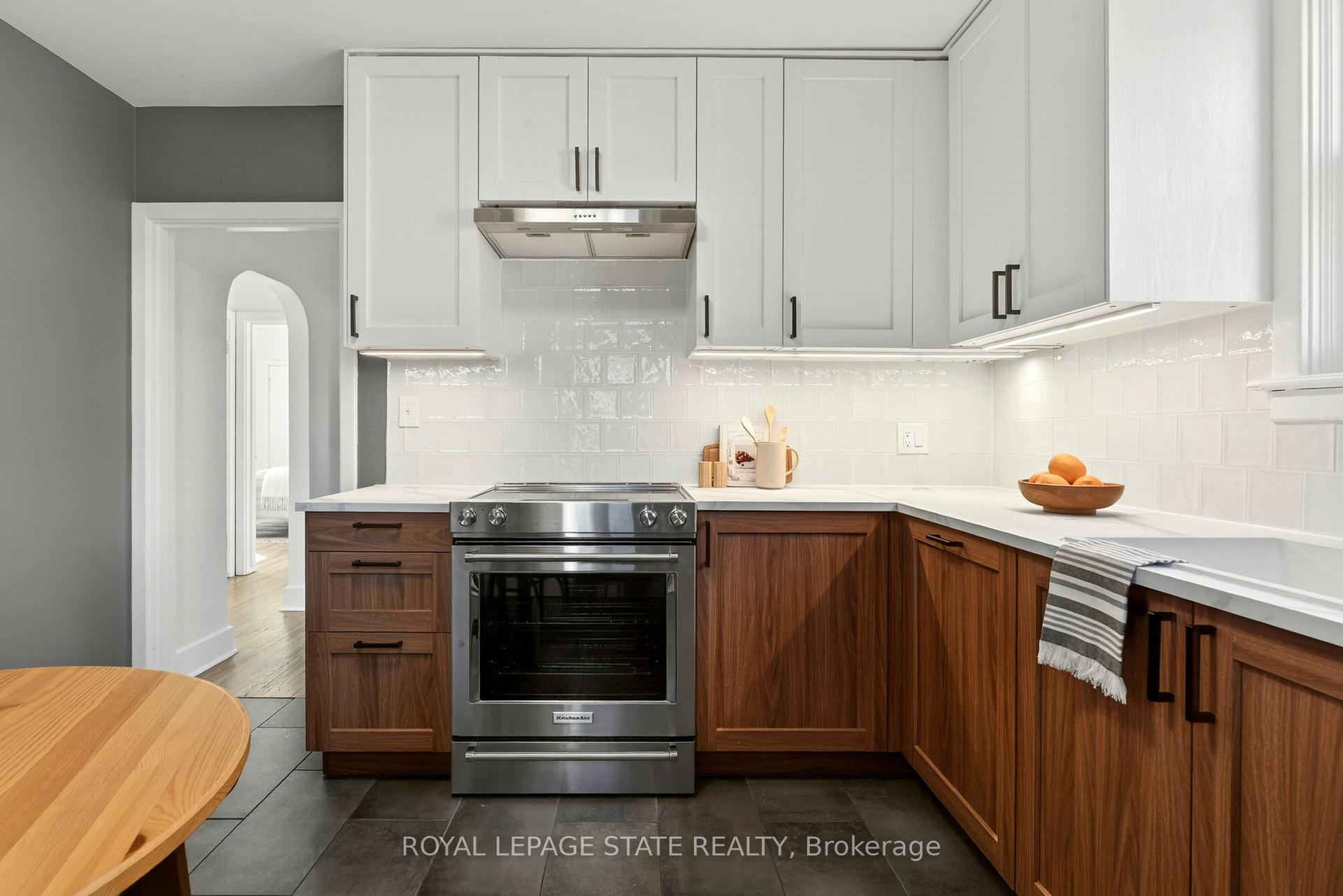 Photo 11 of 33 East 34th Street, Hamilton, Raleigh — HOMEH