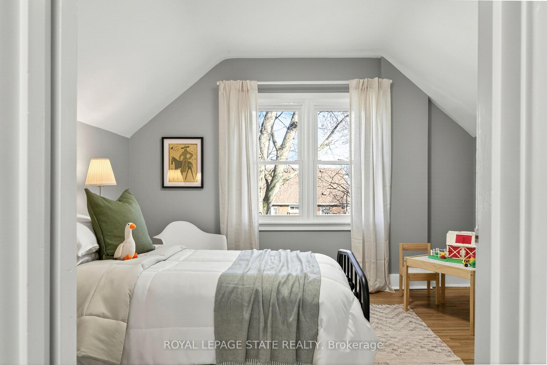 Photo 32 of 33 East 34th Street, Hamilton, Raleigh — HOMEH