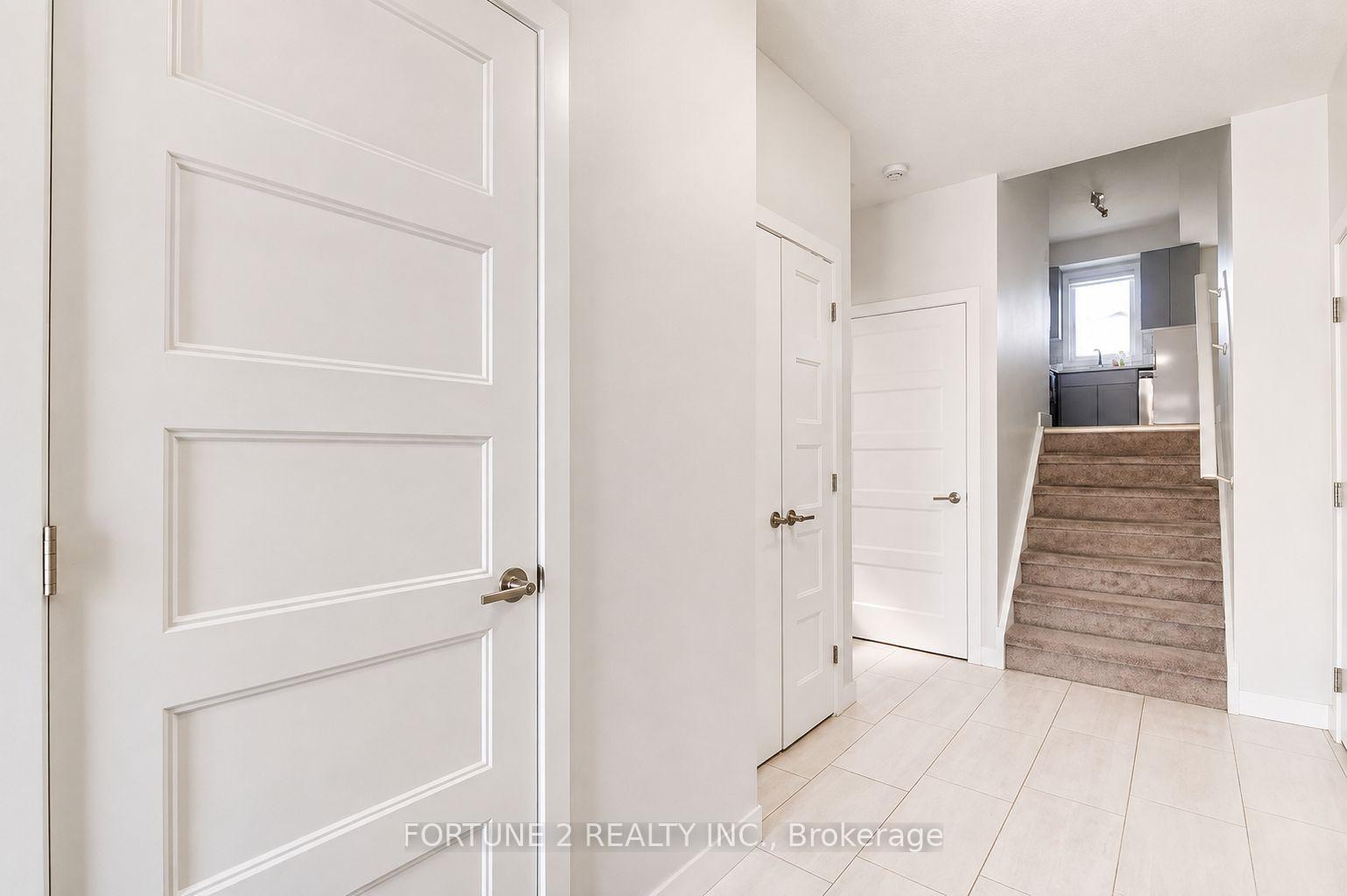 Photo 3 of Unit 80, 3380 Singleton Avenue, London, South W — HOMEH