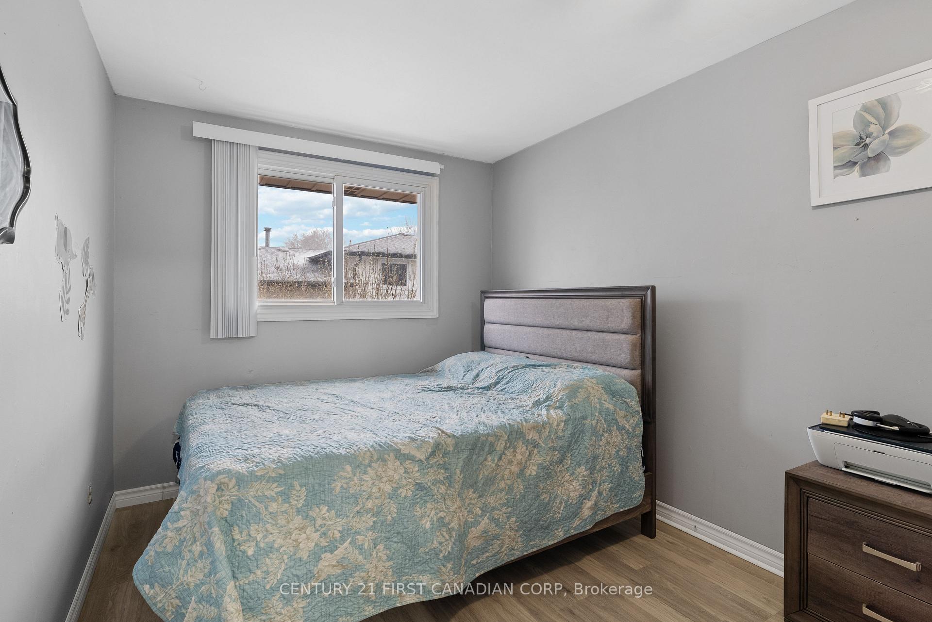 Photo 13 of 54 Brennan Drive N, Strathroy-Caradoc, NW — HOMEH