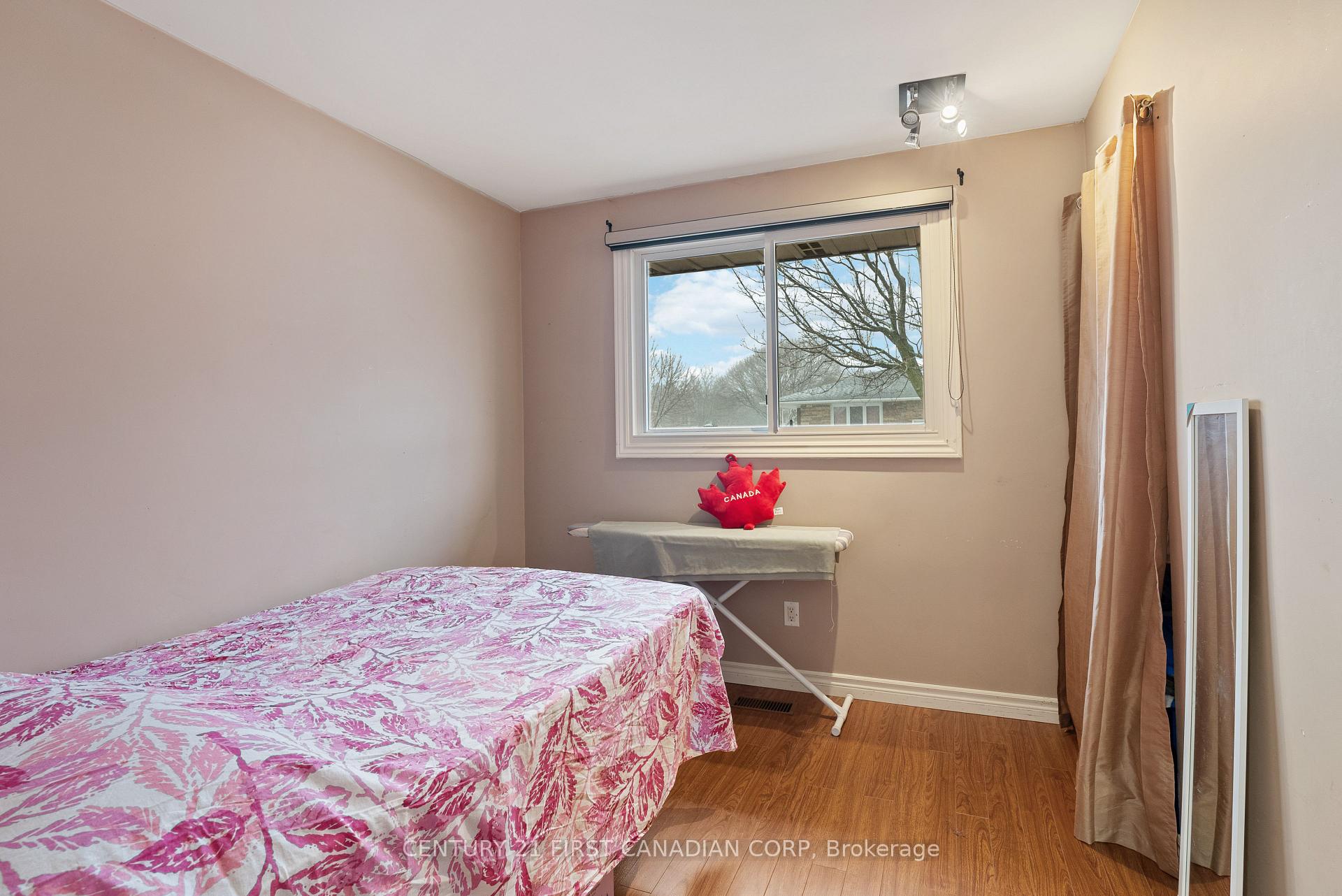 Photo 17 of 54 Brennan Drive N, Strathroy-Caradoc, NW — HOMEH