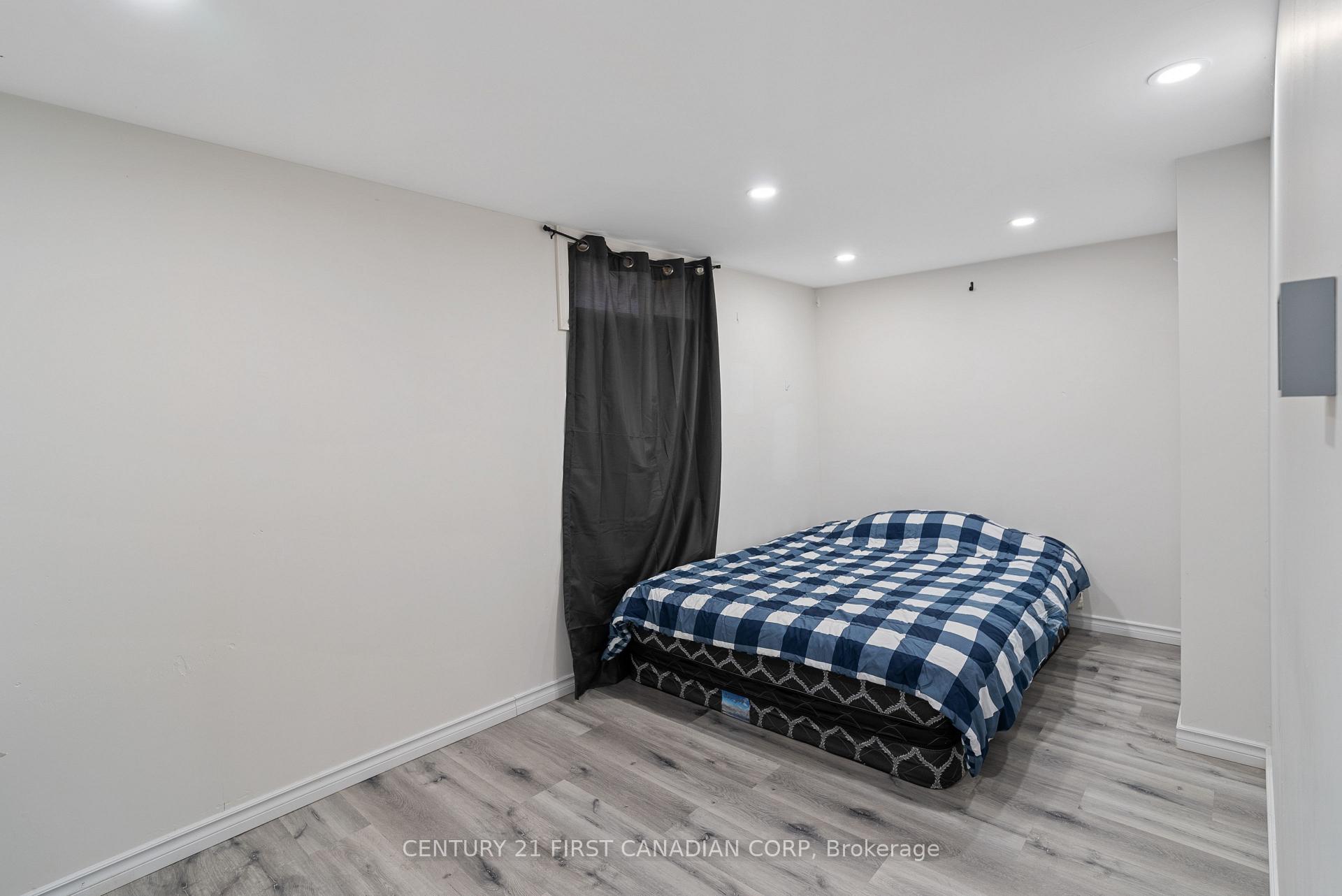 Photo 23 of 54 Brennan Drive N, Strathroy-Caradoc, NW — HOMEH