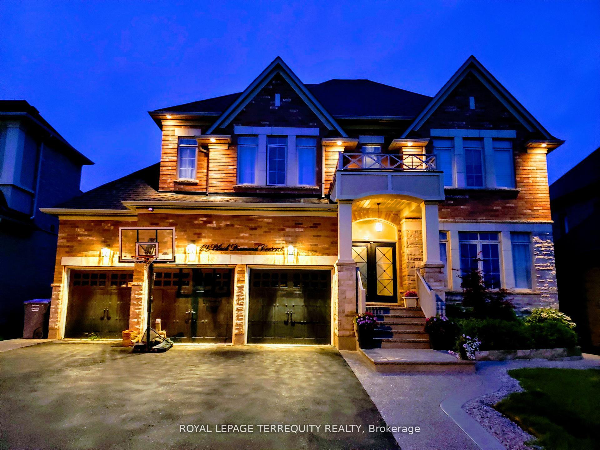 Photo 1 of 19 Black Diamond Crescent, Brampton, Credit Valley — HOMEH