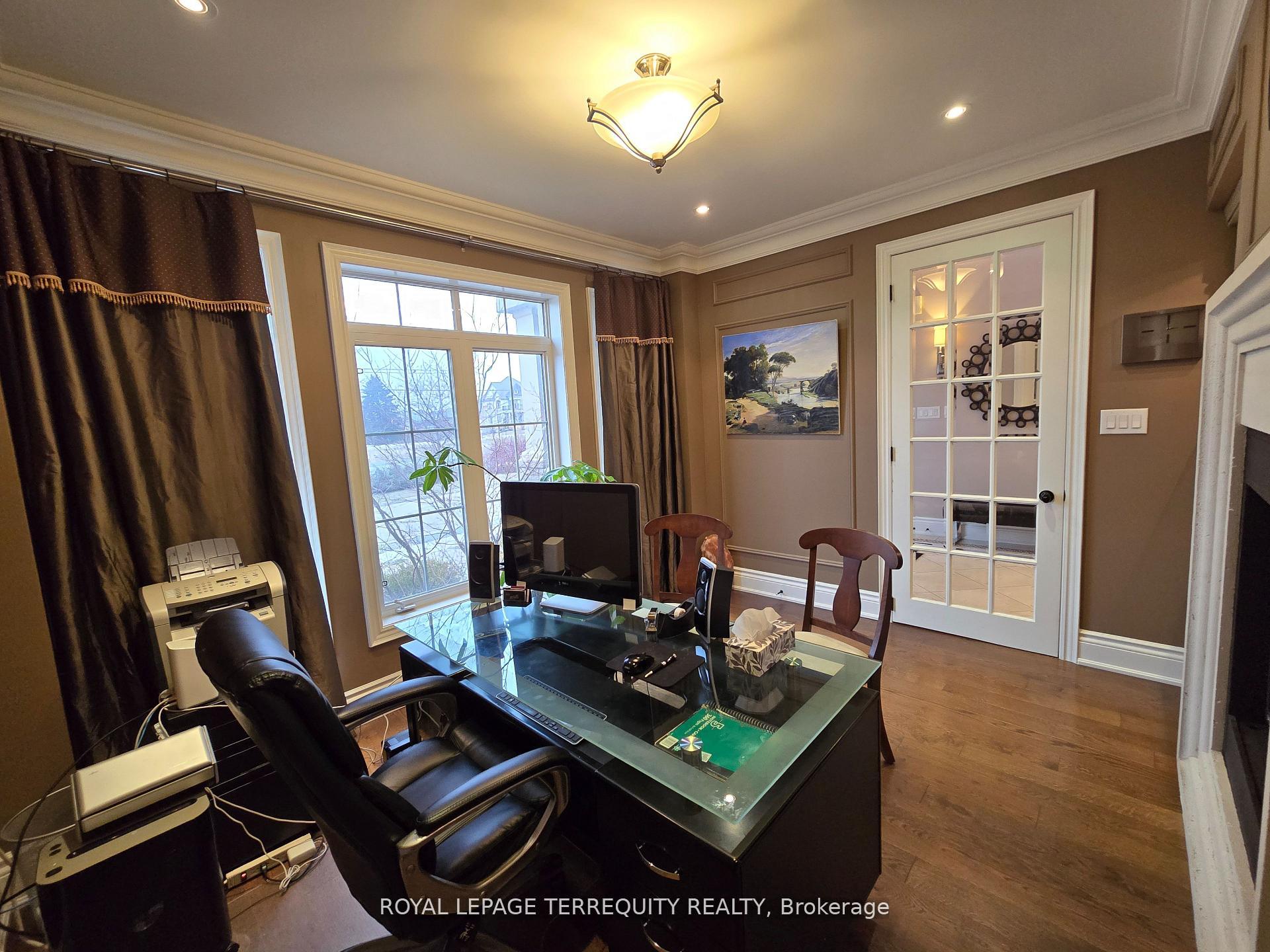 Photo 6 of 19 Black Diamond Crescent, Brampton, Credit Valley — HOMEH