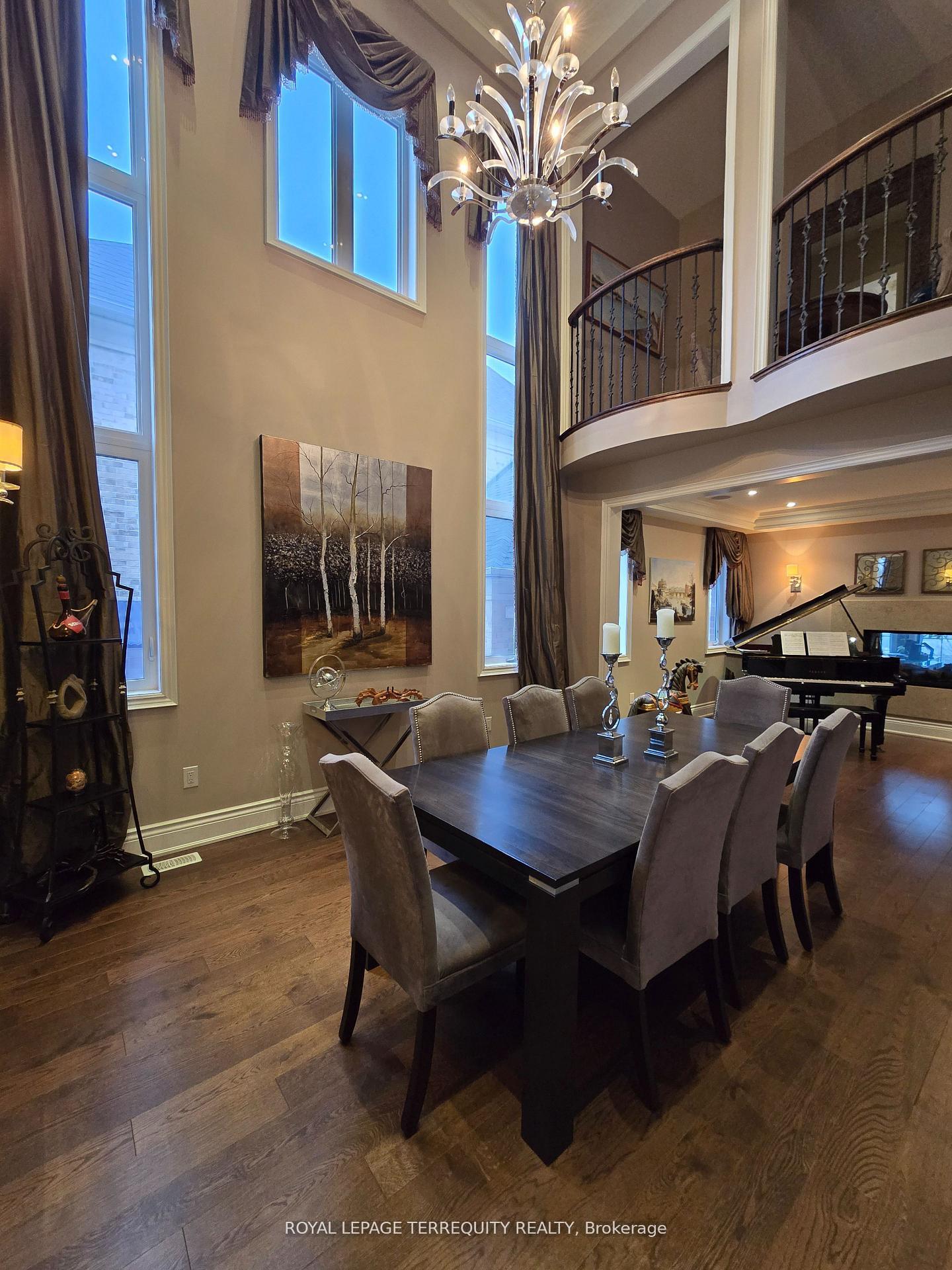 Photo 11 of 19 Black Diamond Crescent, Brampton, Credit Valley — HOMEH