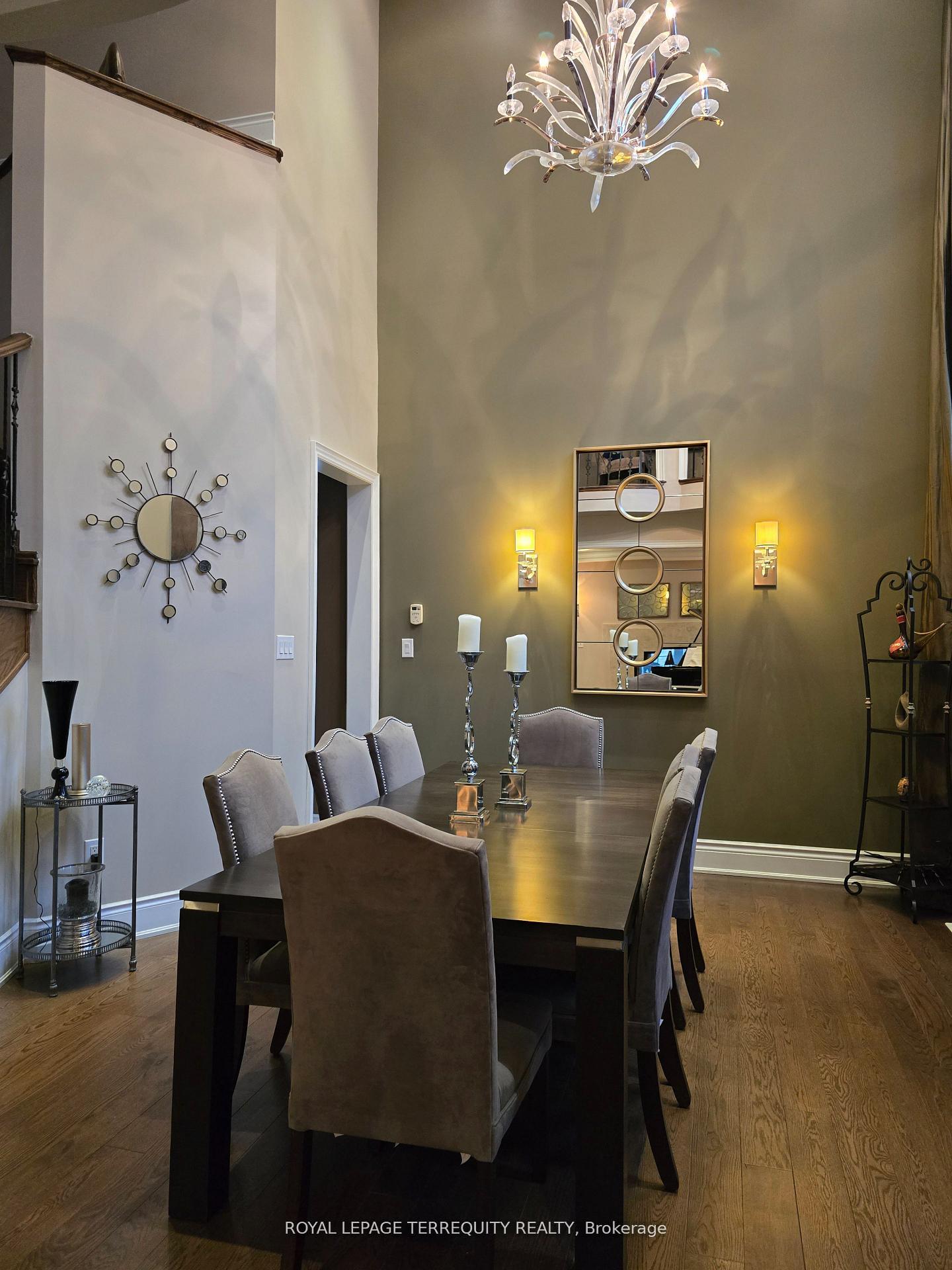 Photo 12 of 19 Black Diamond Crescent, Brampton, Credit Valley — HOMEH