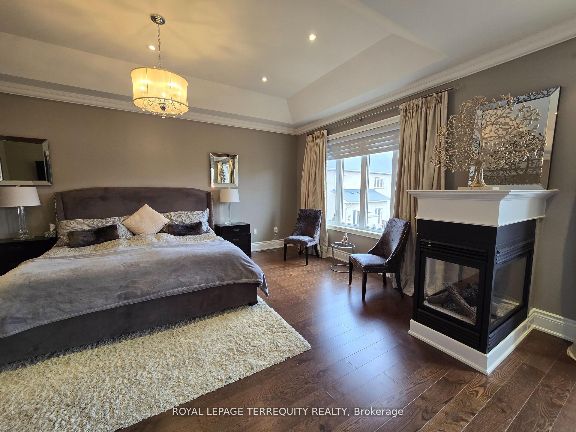 Photo 21 of 19 Black Diamond Crescent, Brampton, Credit Valley — HOMEH