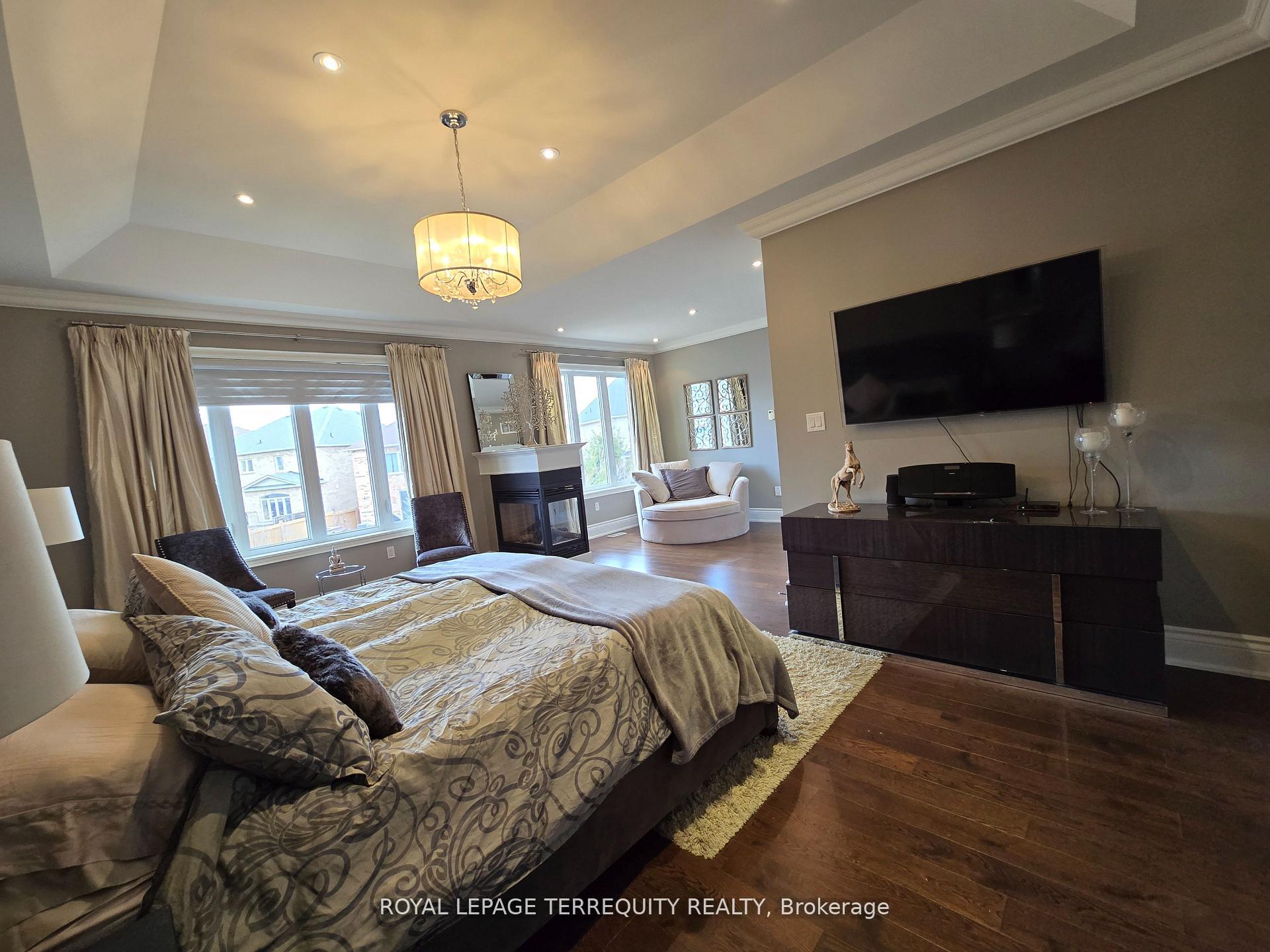 Photo 22 of 19 Black Diamond Crescent, Brampton, Credit Valley — HOMEH