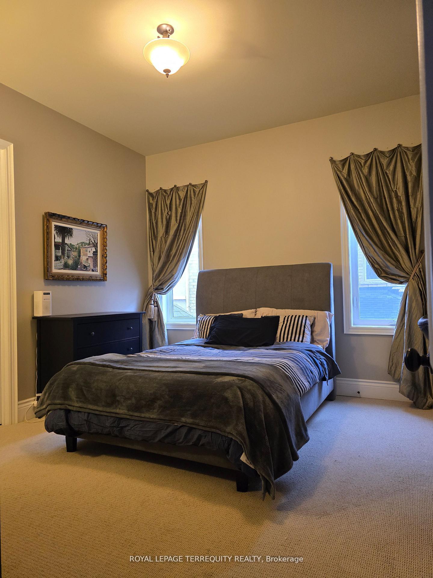 Photo 36 of 19 Black Diamond Crescent, Brampton, Credit Valley — HOMEH