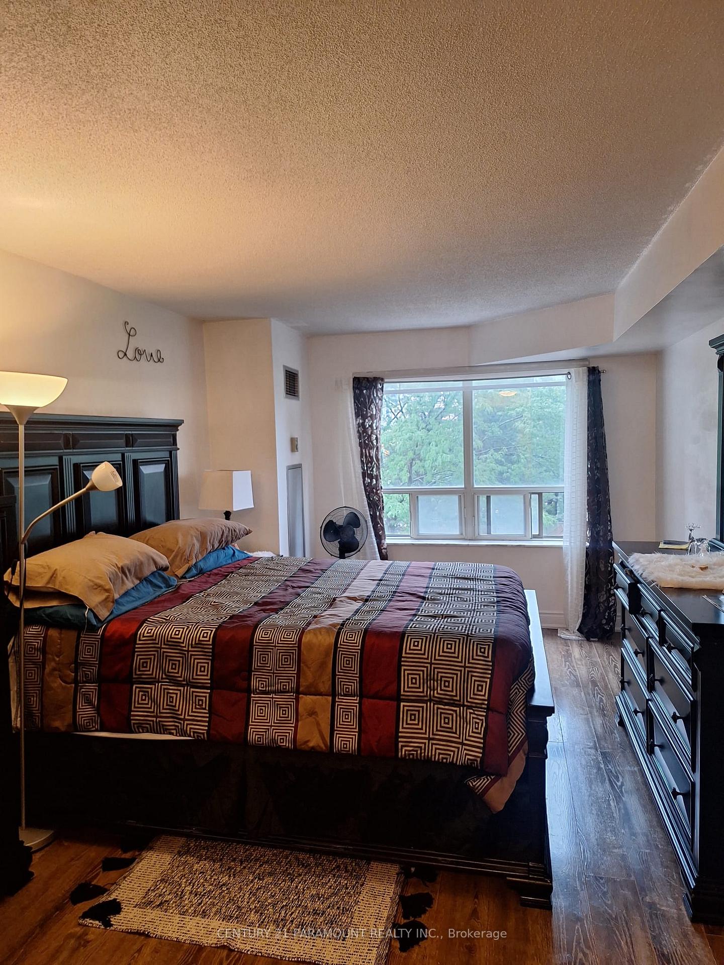 Photo 10 of Unit 404, 325 Webb Drive N, Mississauga, City Centre — HOMEH