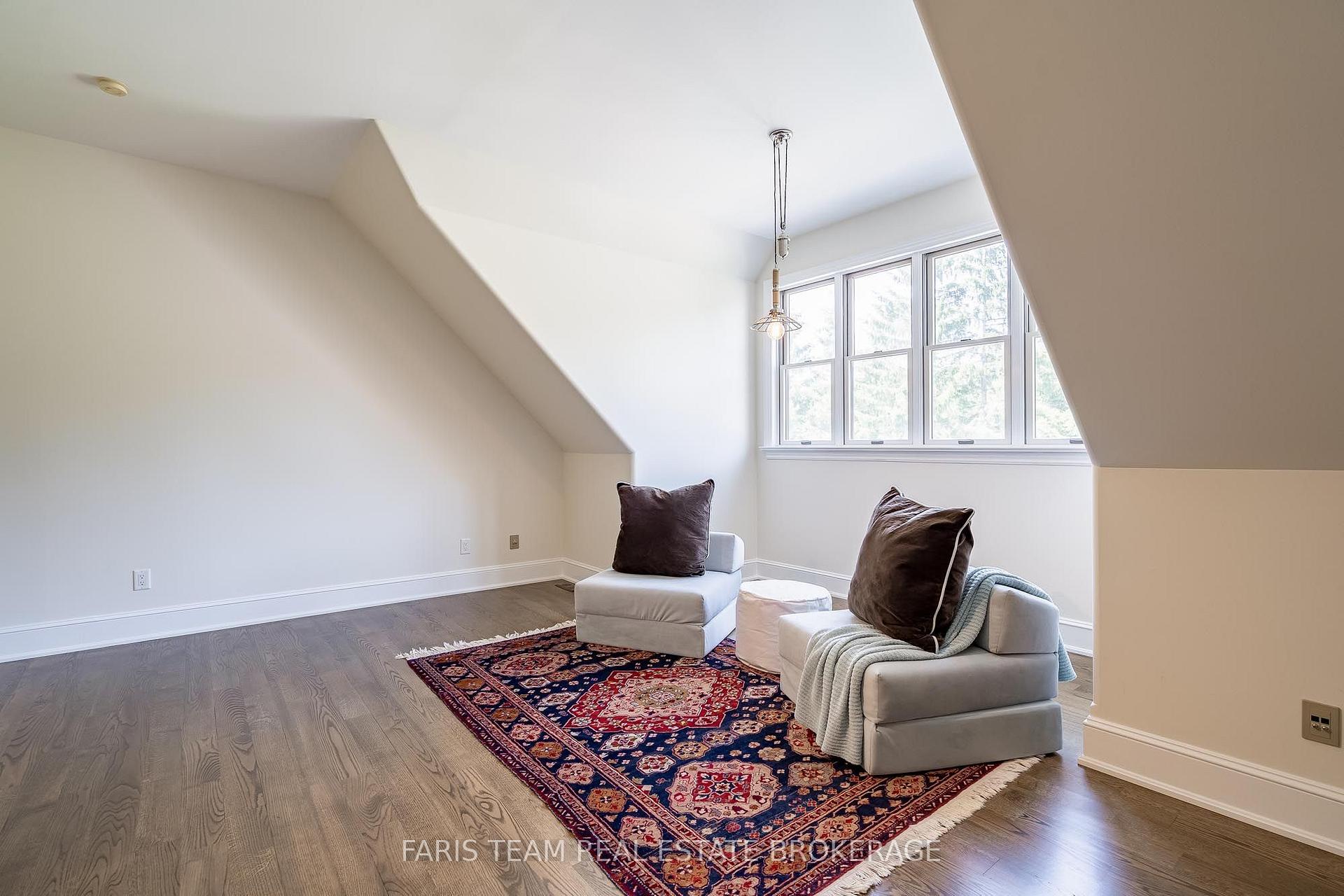 Photo 23 of 6 Midves Court, Springwater, Midhurst — HOMEH