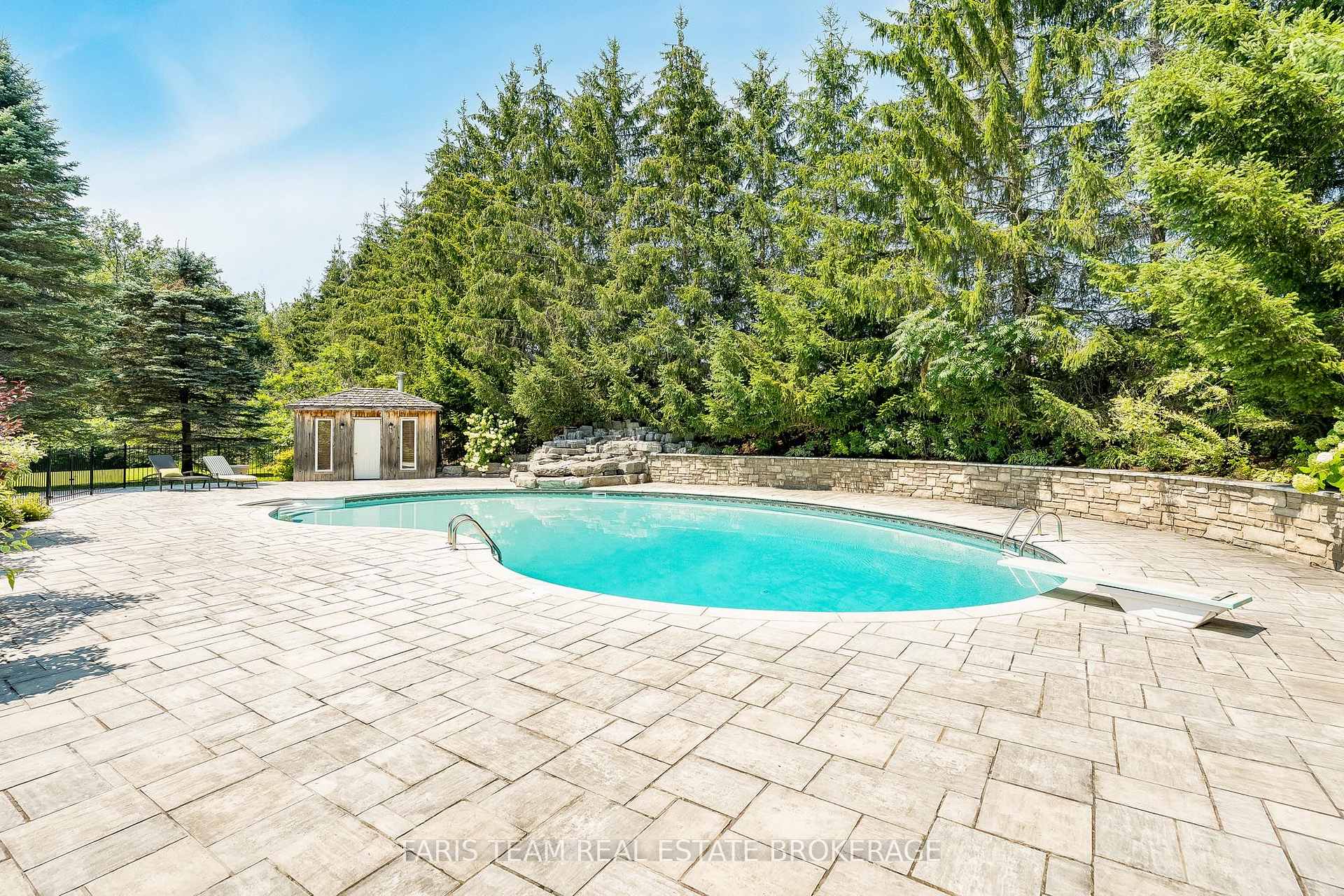 Photo 43 of 6 Midves Court, Springwater, Midhurst — HOMEH