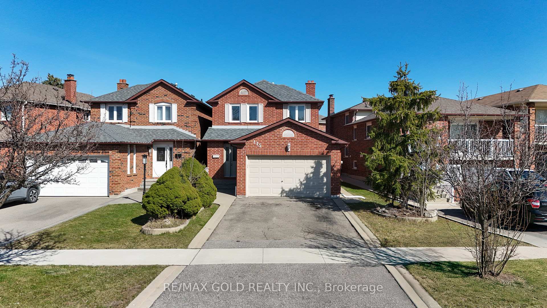 Photo 2 of 115 Misty Meadow Drive, Vaughan, East Woodbridge — HOMEH