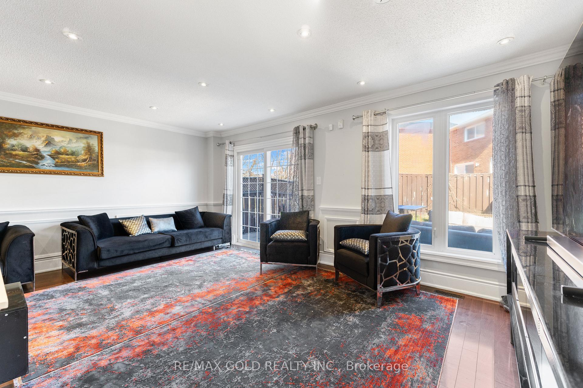 Photo 8 of 115 Misty Meadow Drive, Vaughan, East Woodbridge — HOMEH