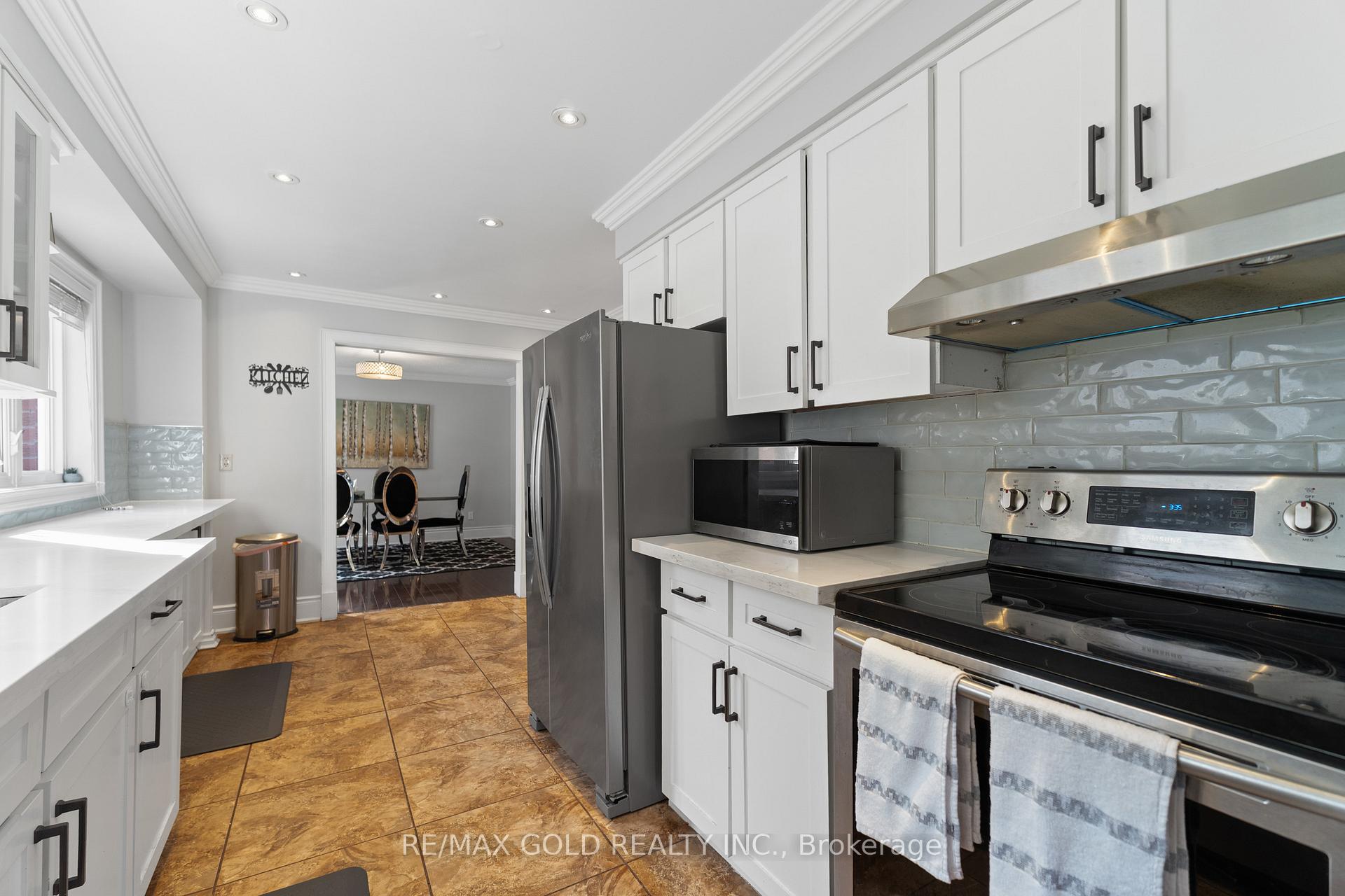 Photo 16 of 115 Misty Meadow Drive, Vaughan, East Woodbridge — HOMEH