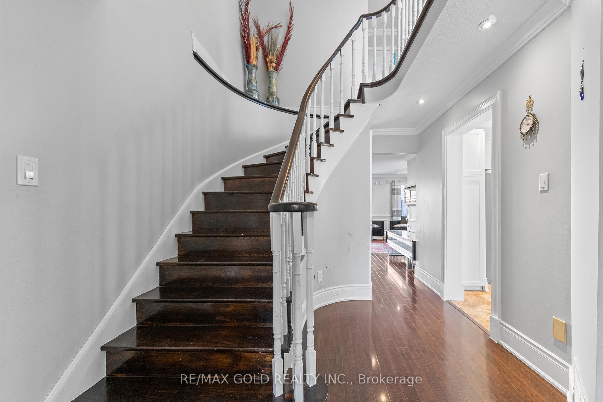 Photo 21 of 115 Misty Meadow Drive, Vaughan, East Woodbridge — HOMEH