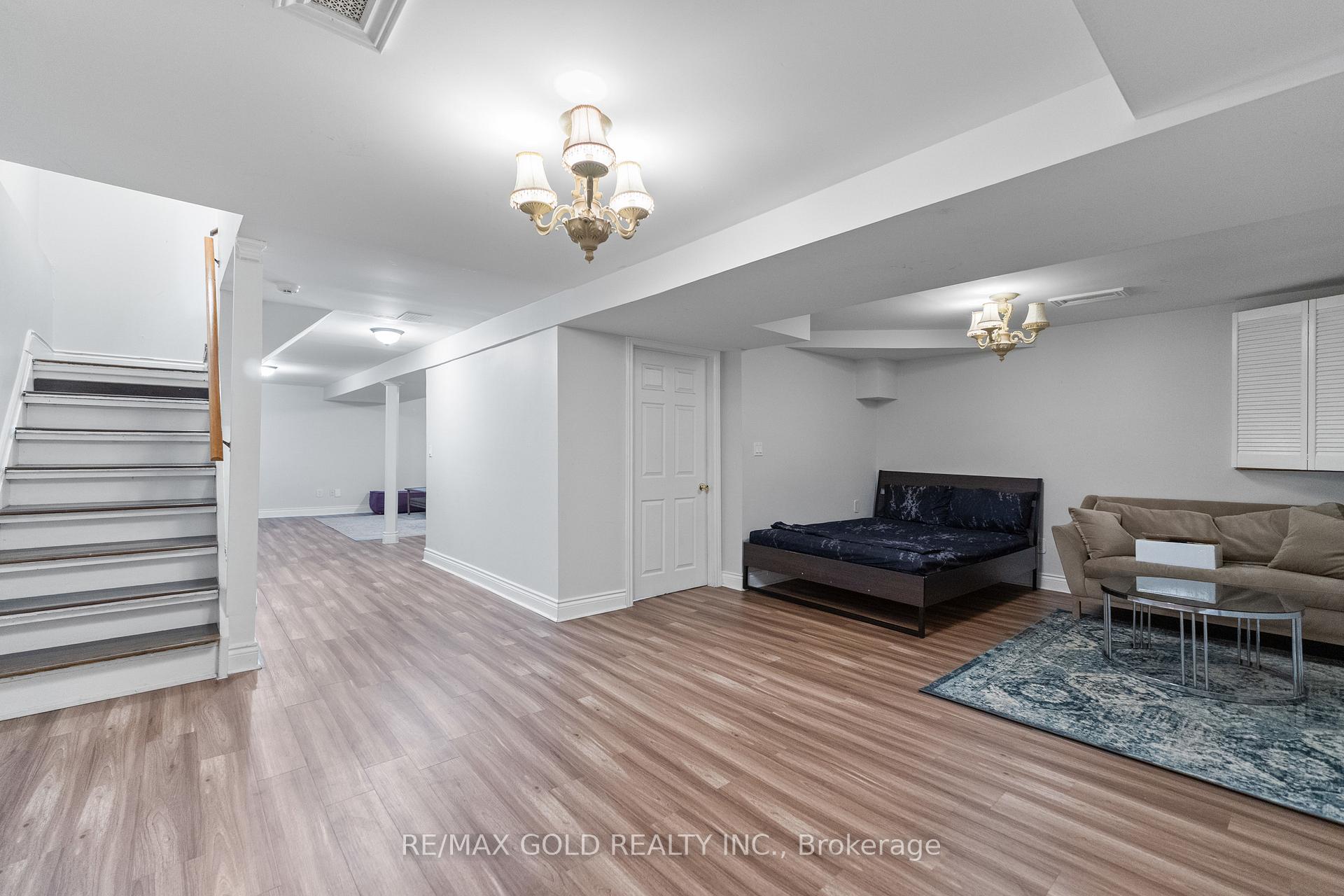 Photo 37 of 115 Misty Meadow Drive, Vaughan, East Woodbridge — HOMEH