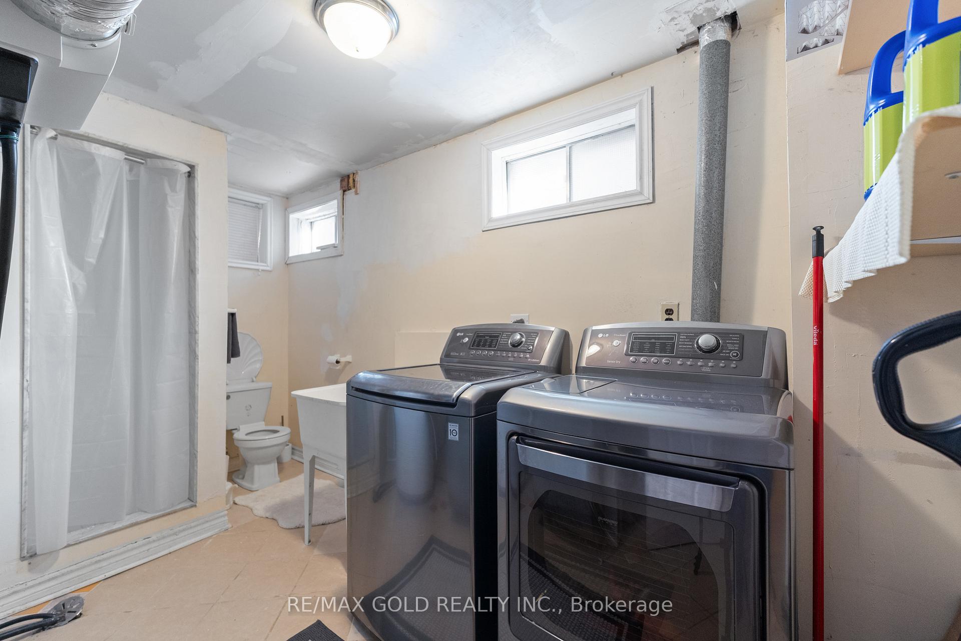 Photo 38 of 115 Misty Meadow Drive, Vaughan, East Woodbridge — HOMEH