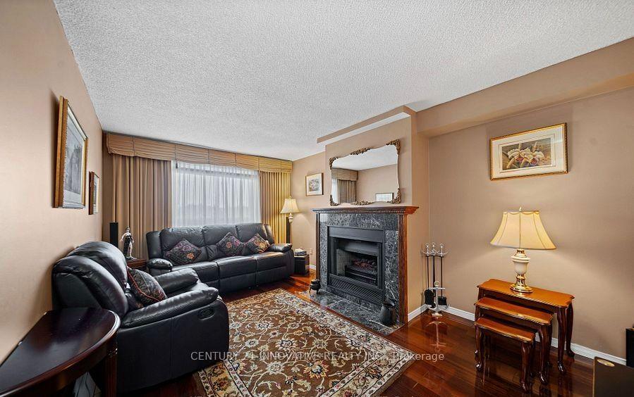 Photo 14 of 915 Catskill Drive E, Oshawa, Northglen — HOMEH