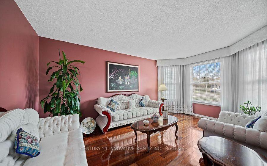 Photo 20 of 915 Catskill Drive E, Oshawa, Northglen — HOMEH