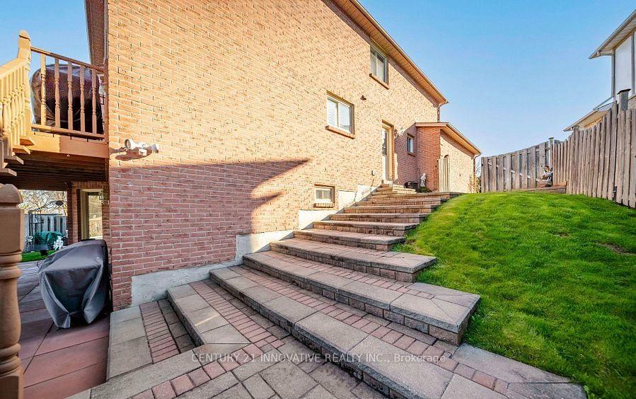Photo 27 of 915 Catskill Drive E, Oshawa, Northglen — HOMEH
