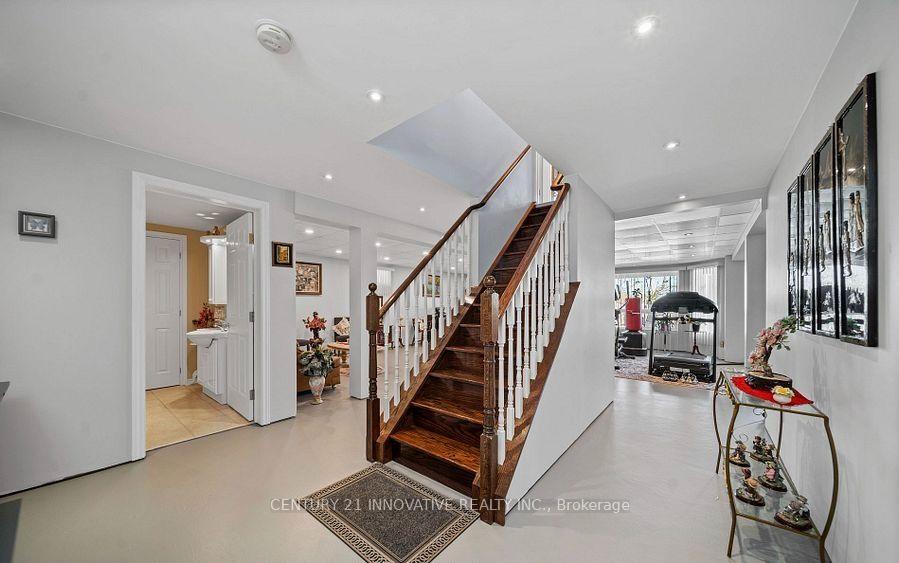 Photo 31 of 915 Catskill Drive E, Oshawa, Northglen — HOMEH