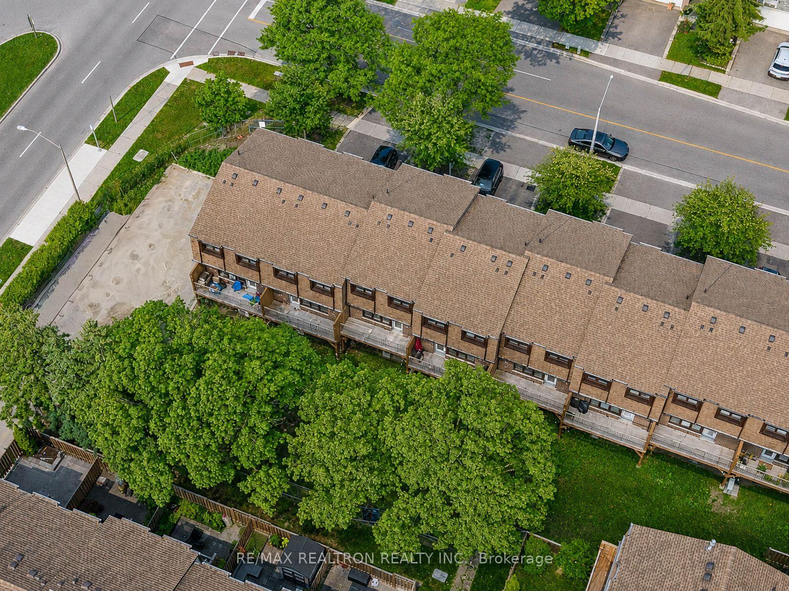 Photo 25 of Unit 3, 11 Plaisance Road, Richmond Hill, North Richvale — HOMEH