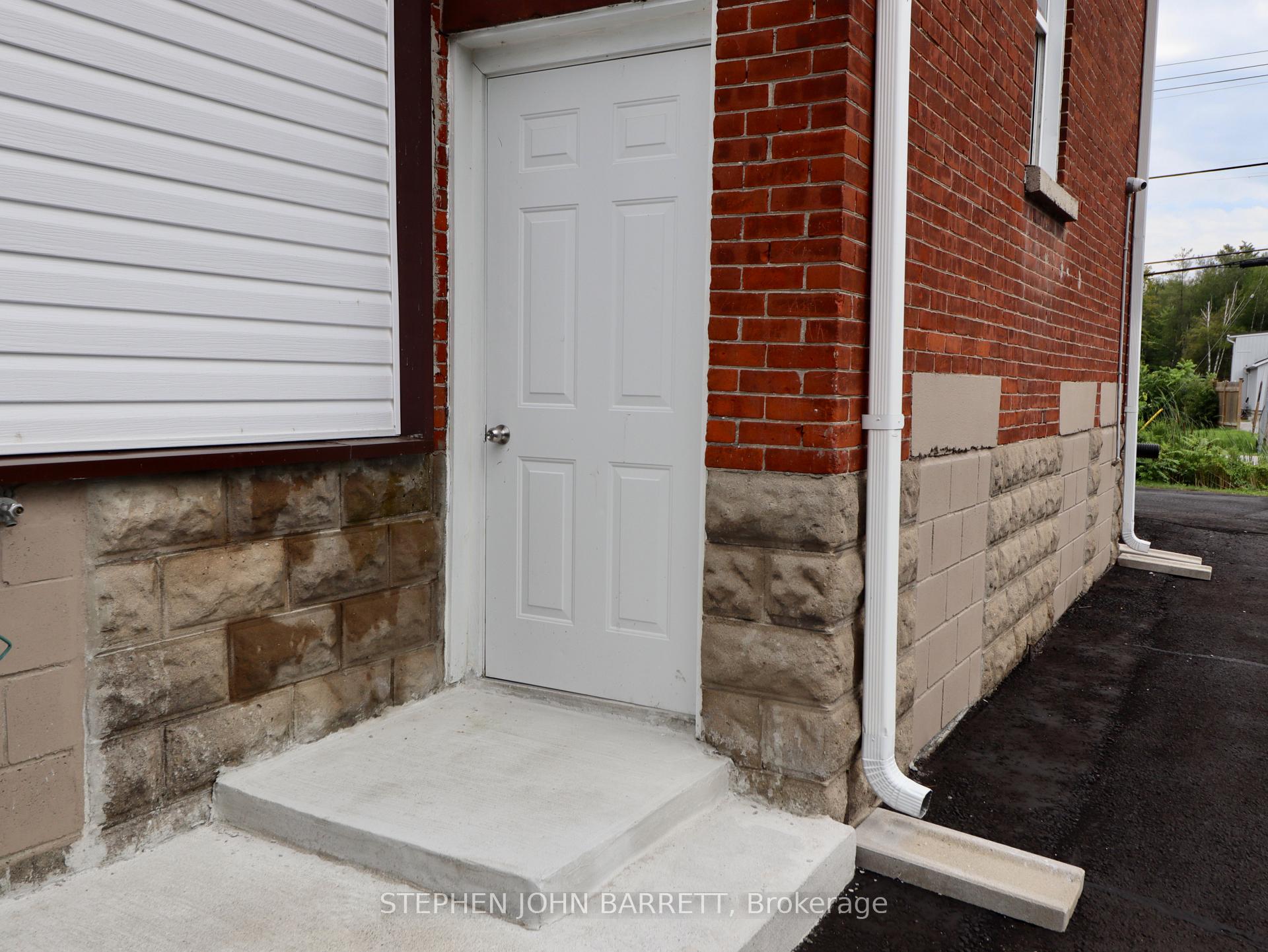 Photo 13 of 320 Pefferlaw Road, Georgina, Pefferlaw — HOMEH