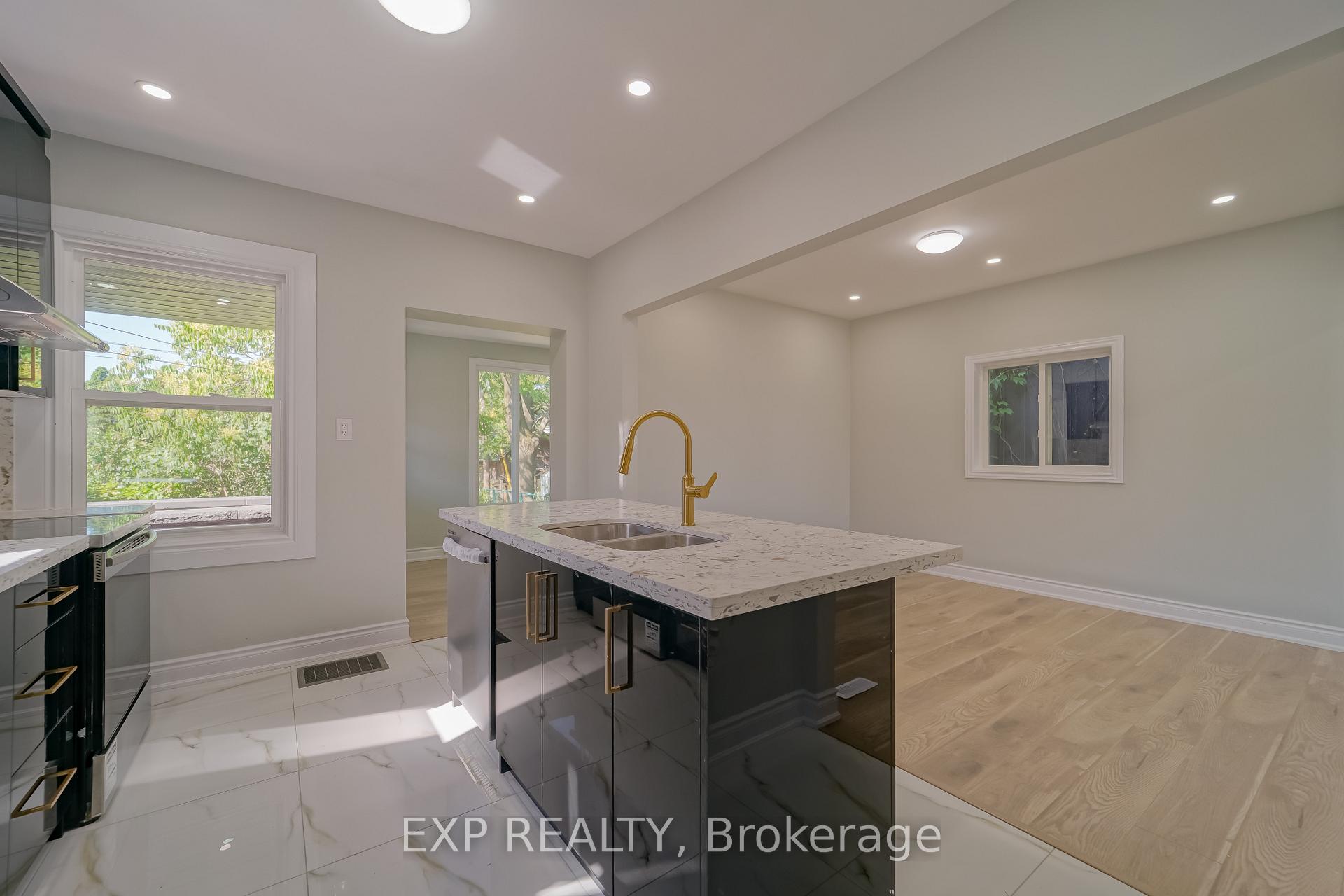 Photo 5 of Unit upstairs, 1509 Main Street, Hamilton, Homeside — HOMEH