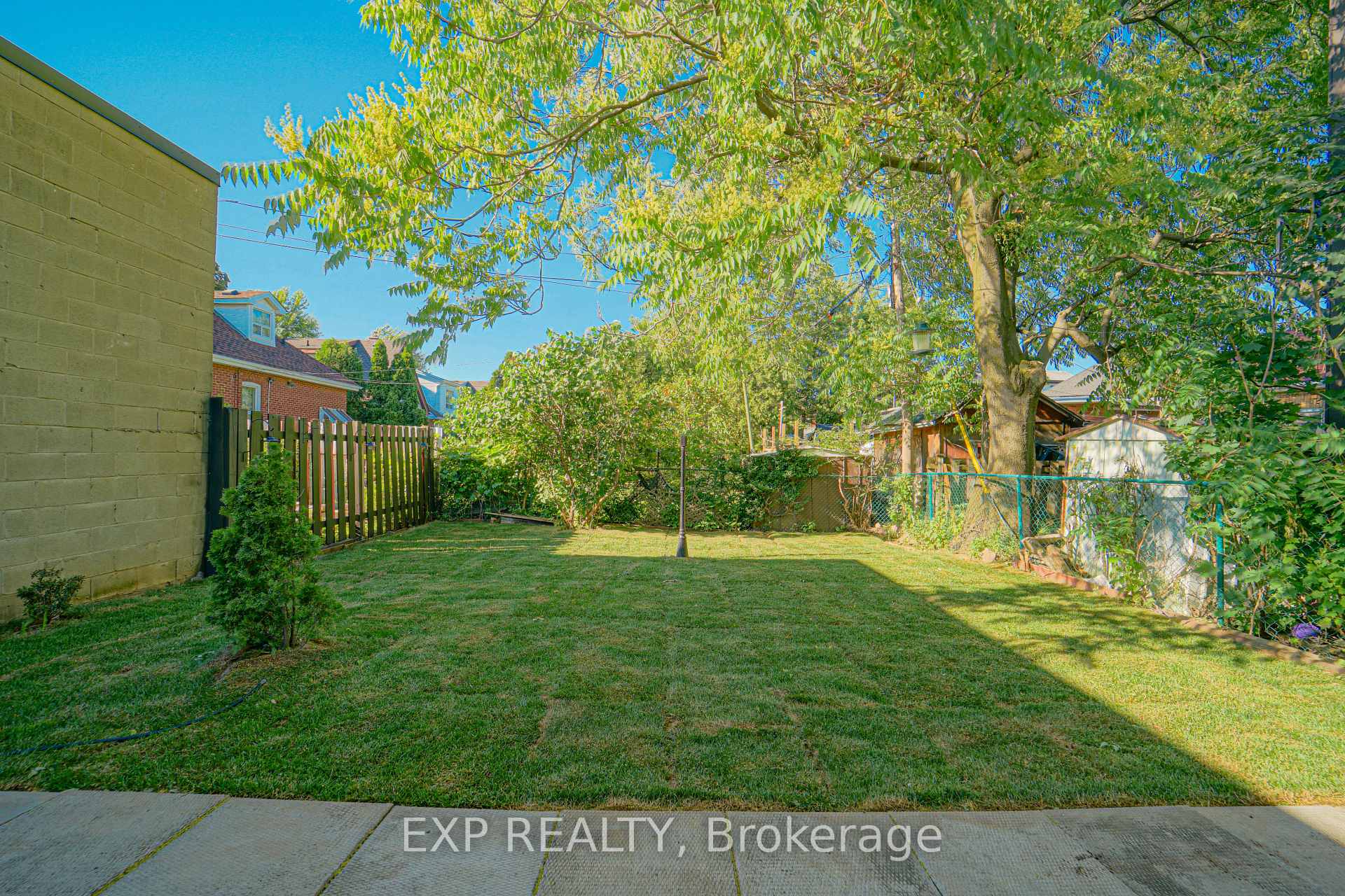 Photo 30 of Unit upstairs, 1509 Main Street, Hamilton, Homeside — HOMEH