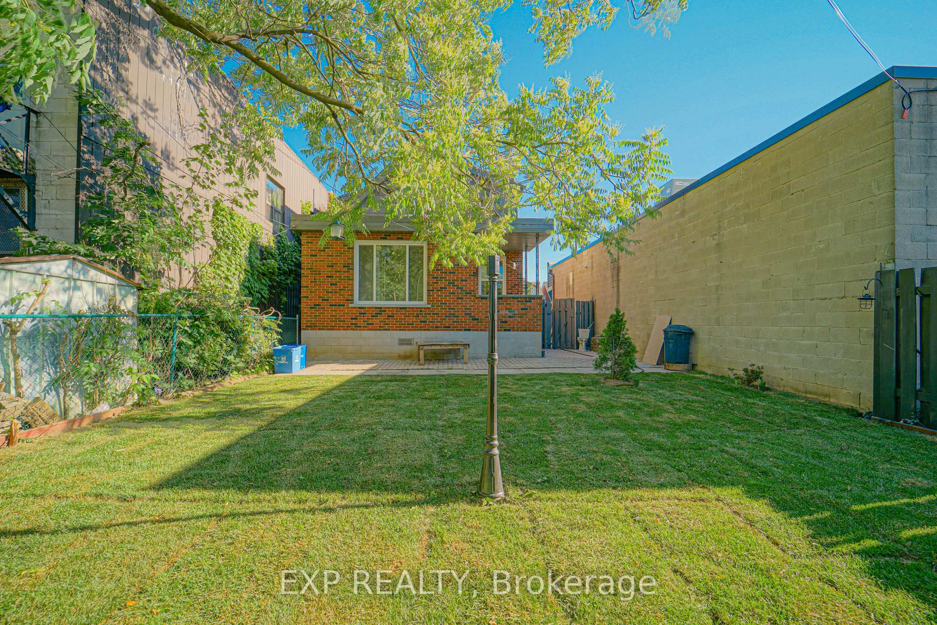 Photo 31 of Unit upstairs, 1509 Main Street, Hamilton, Homeside — HOMEH