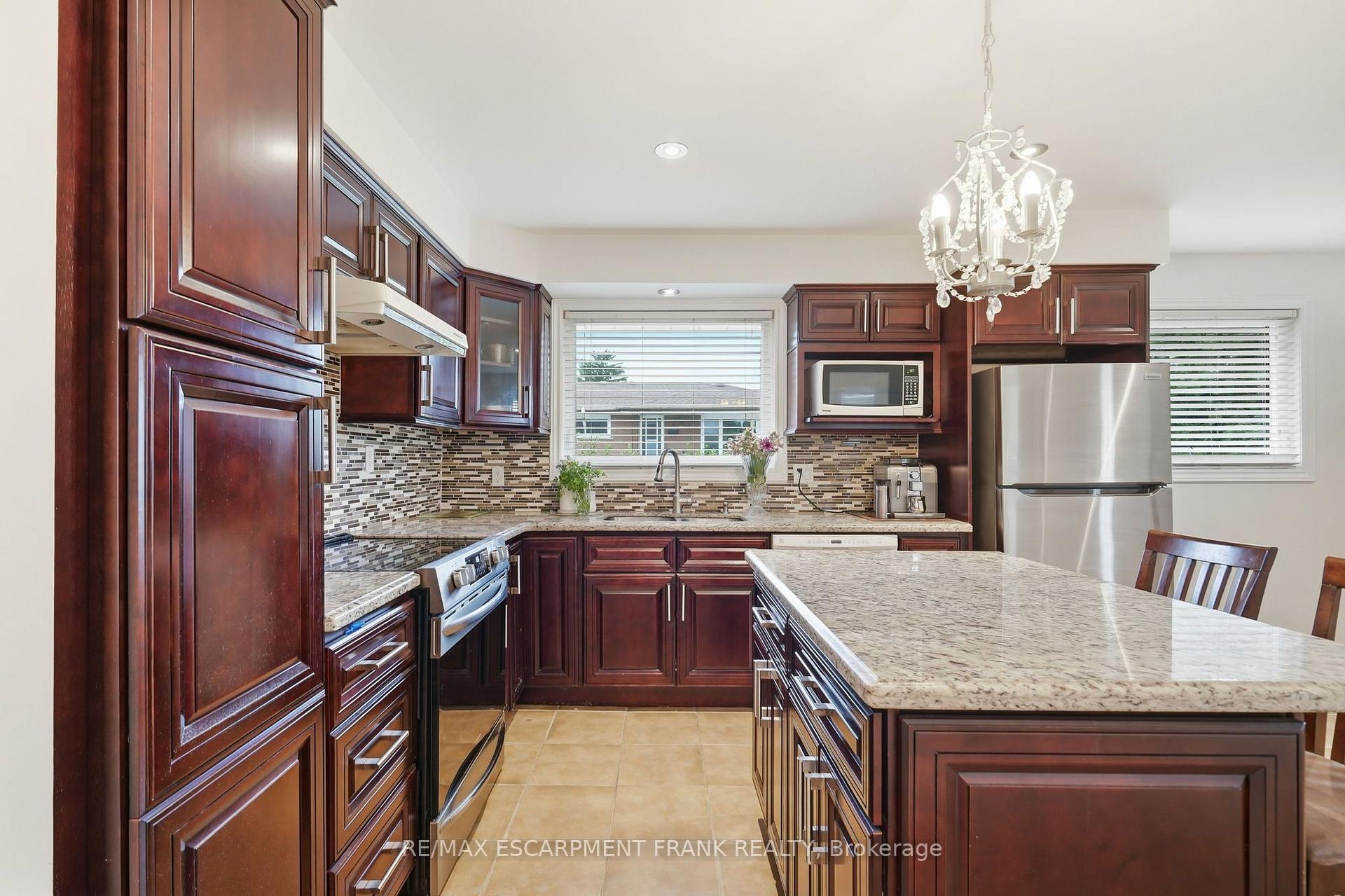 Photo 13 of 76 Orphir Road, Hamilton, Corman — HOMEH