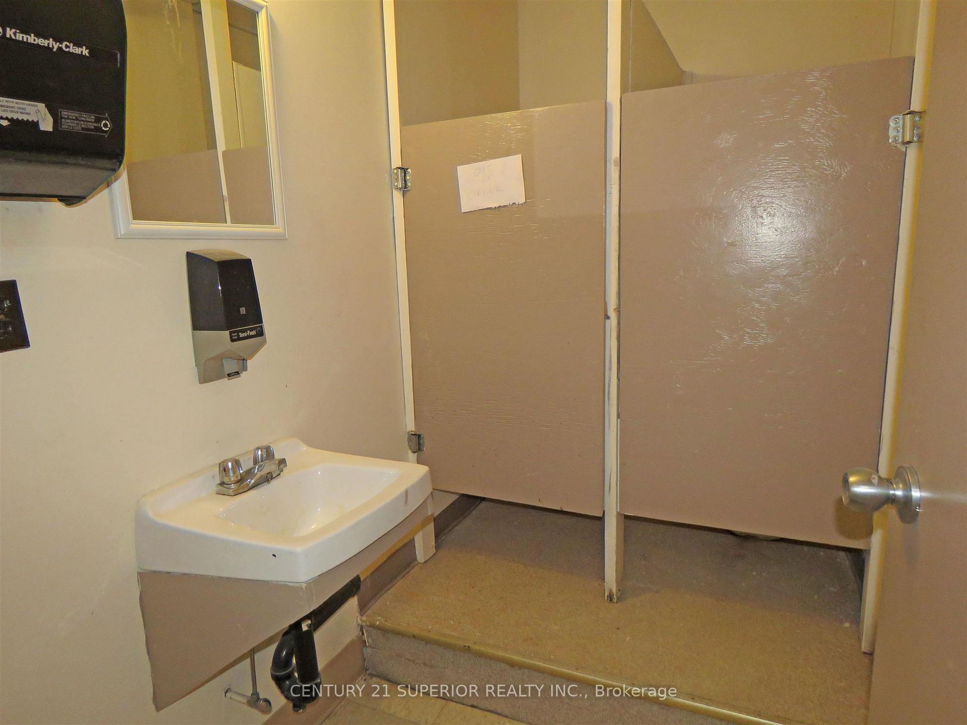 Photo 32 of 41 Simcoe Plaza, Terrace Bay — HOMEH