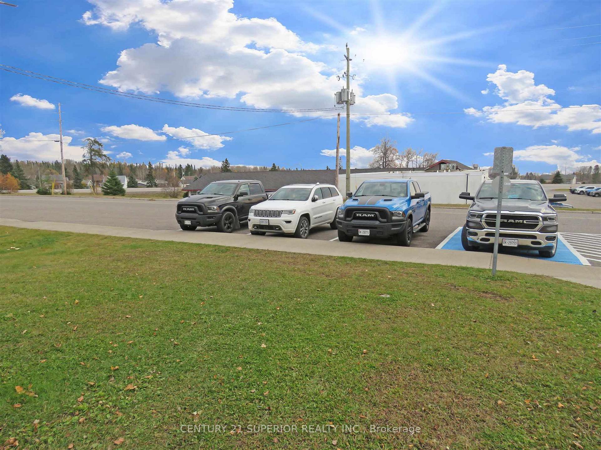 Photo 42 of 41 Simcoe Plaza, Terrace Bay — HOMEH