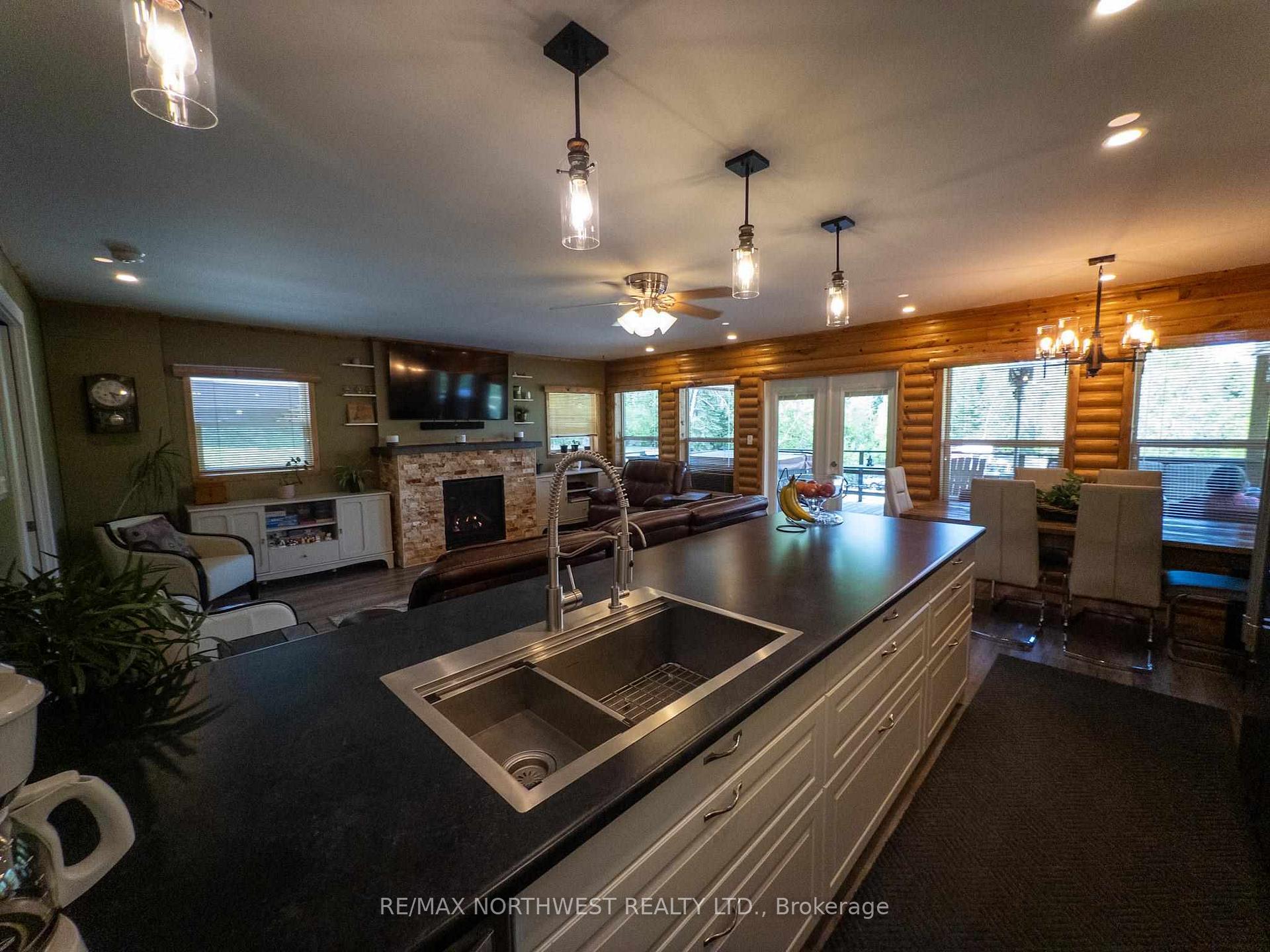 Photo 8 of 162 Hidden Trail Road, Kenora, Kenora Northeast — HOMEH