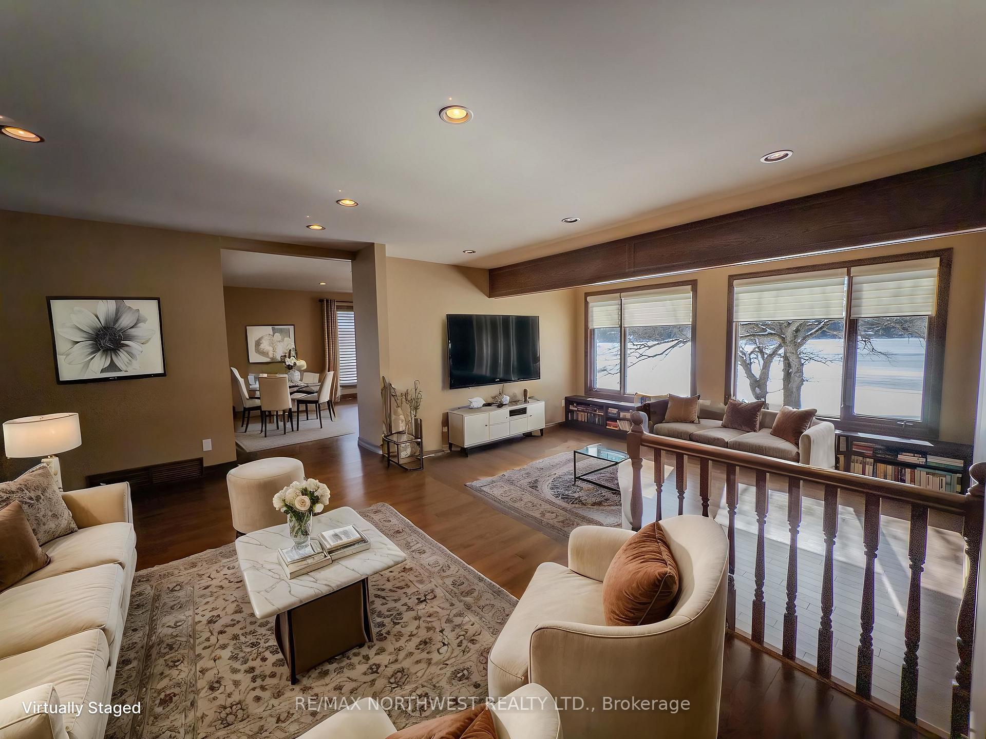 Photo 8 of 110 Lakeside Crescent, Kenora, Lakeside — HOMEH
