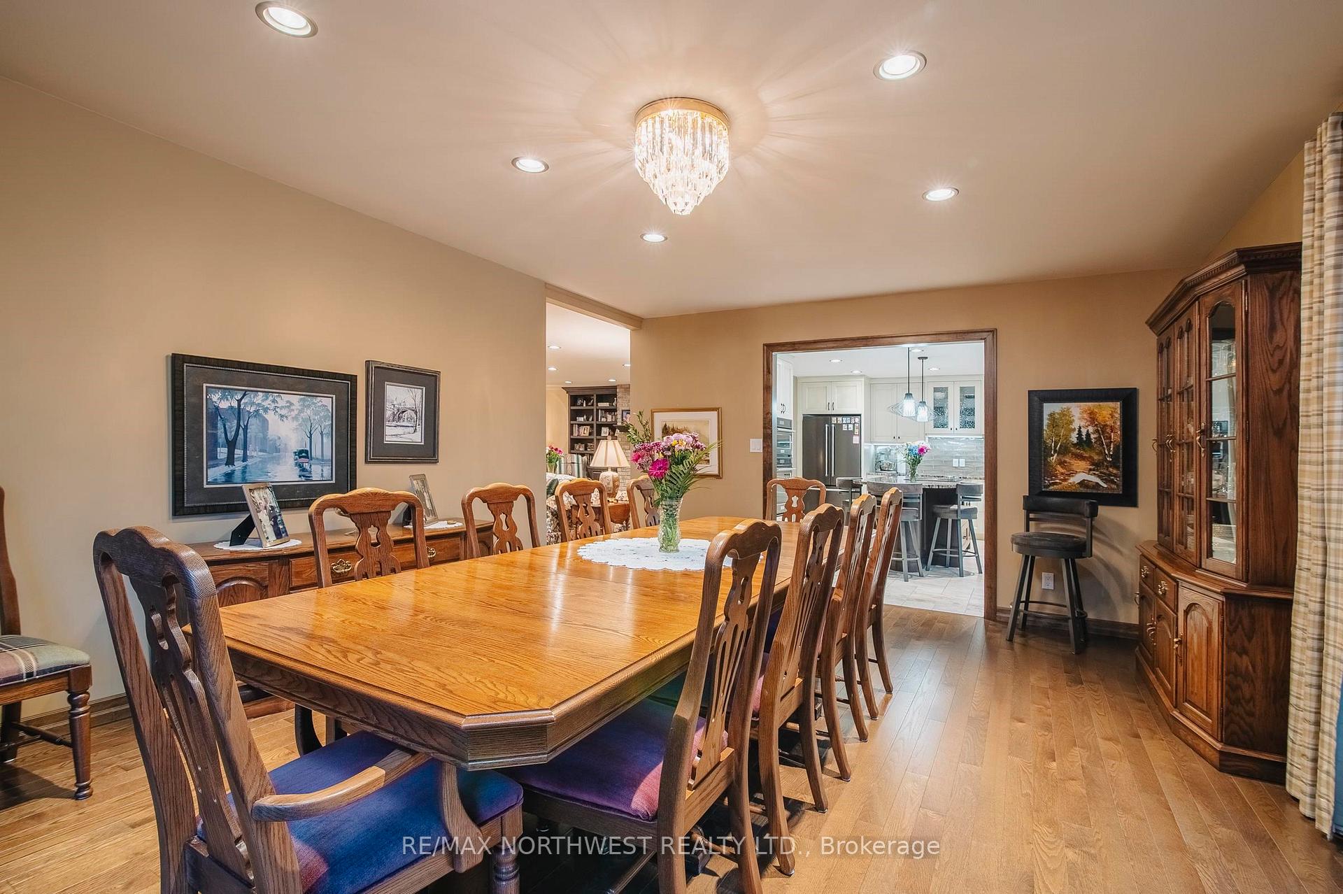 Photo 18 of 110 Lakeside Crescent, Kenora, Lakeside — HOMEH
