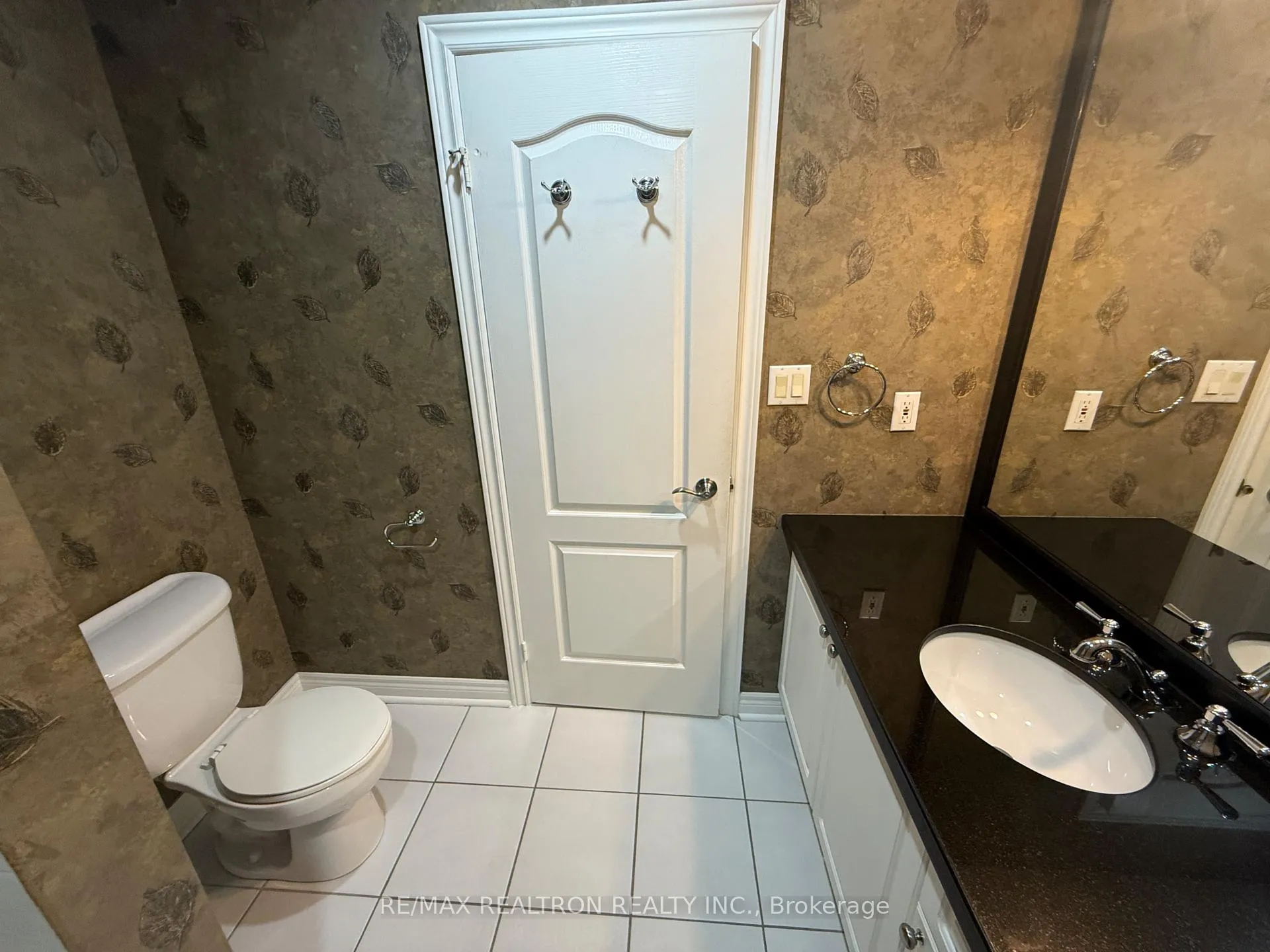 Photo 23 of 25 Kingsbridge Circle, Vaughan, Beverley Glen — HOMEH
