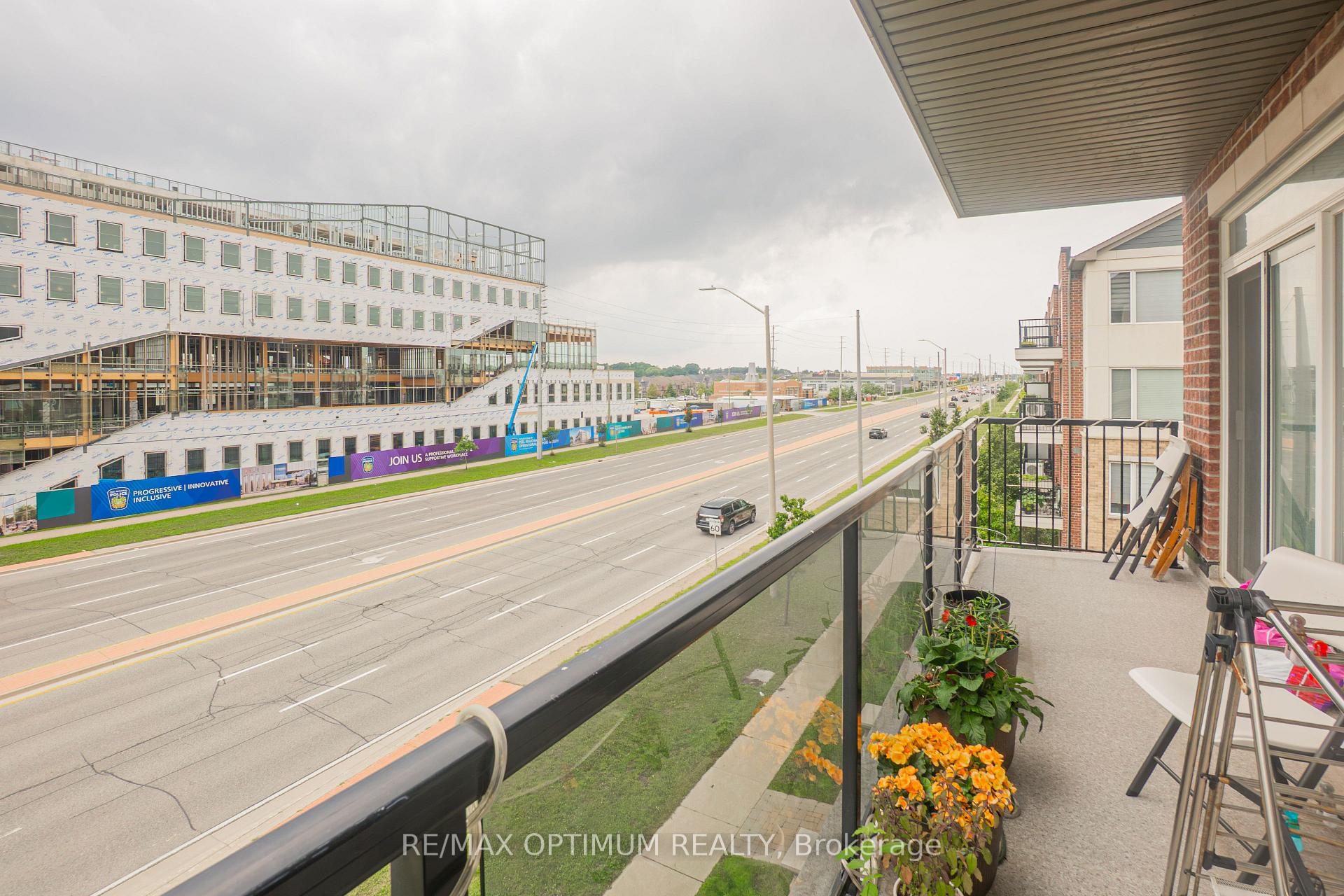 Photo 10 of Unit 315, 50 Sky Harbour Drive, Brampton, Bram West — HOMEH