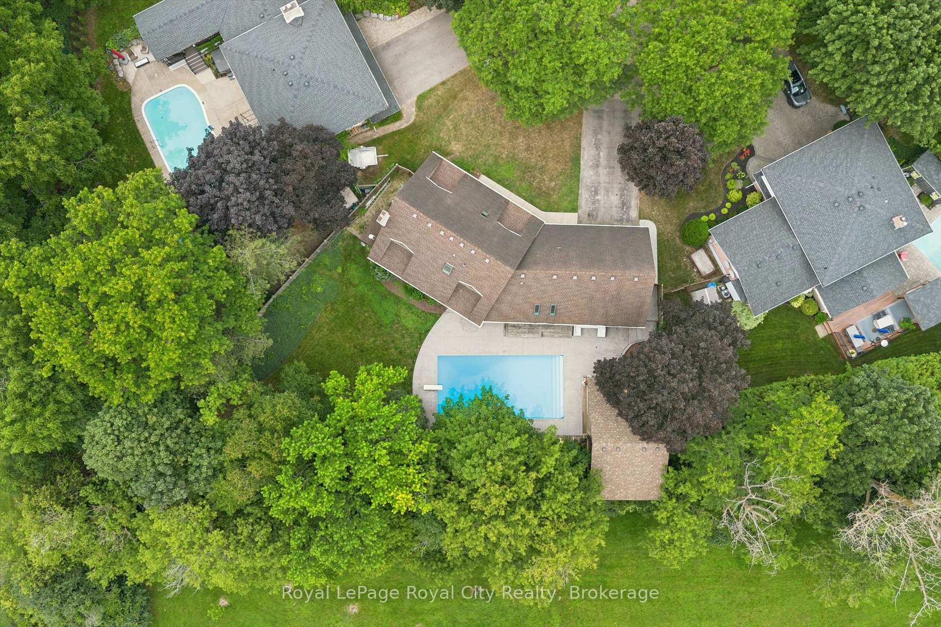 Photo 29 of 8 Berkley Place, Guelph, Riverside Park — HOMEH