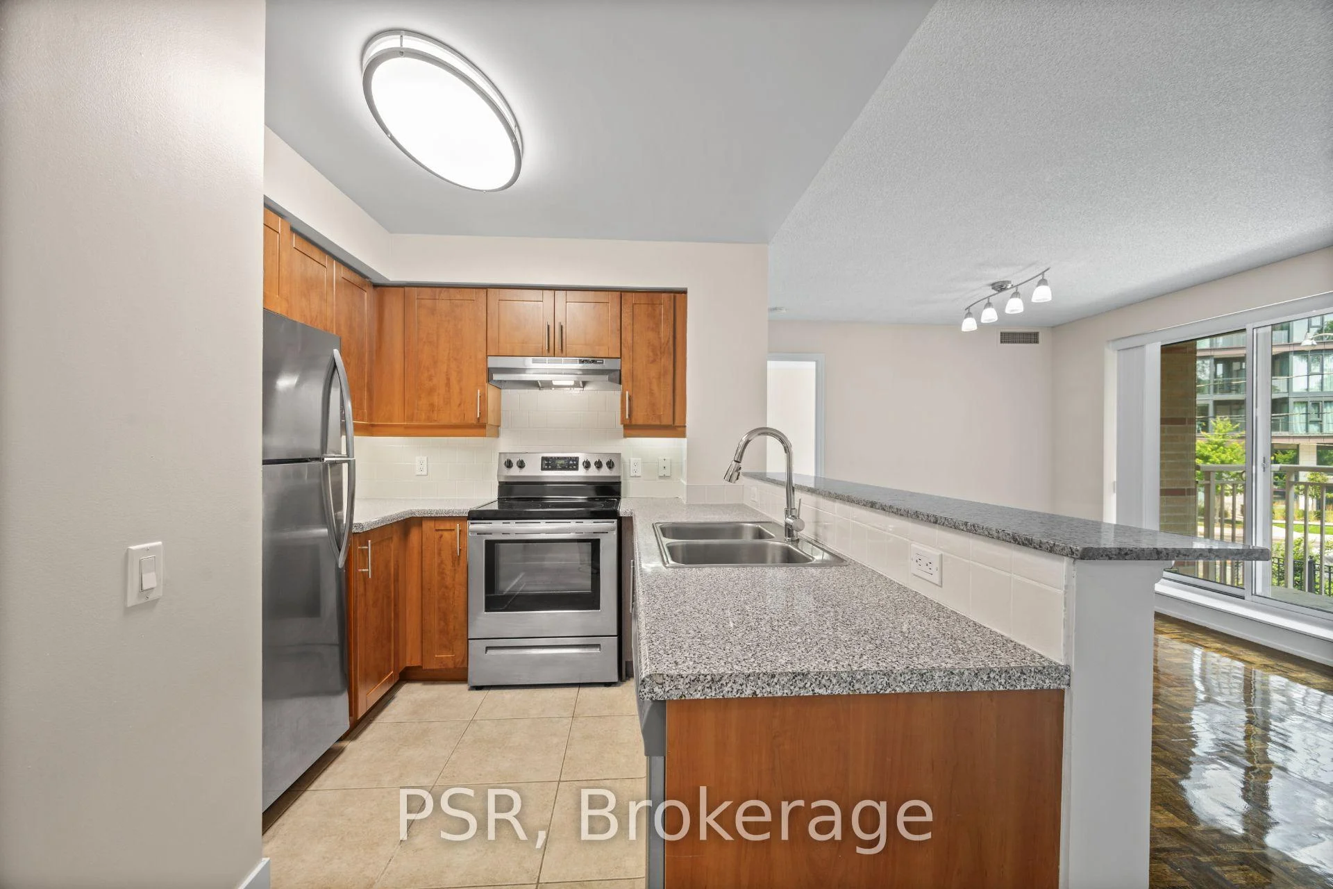 Photo 4 of Unit 110, 515 Rosewell Avenue, Toronto, Lawrence Park South — HOMEH