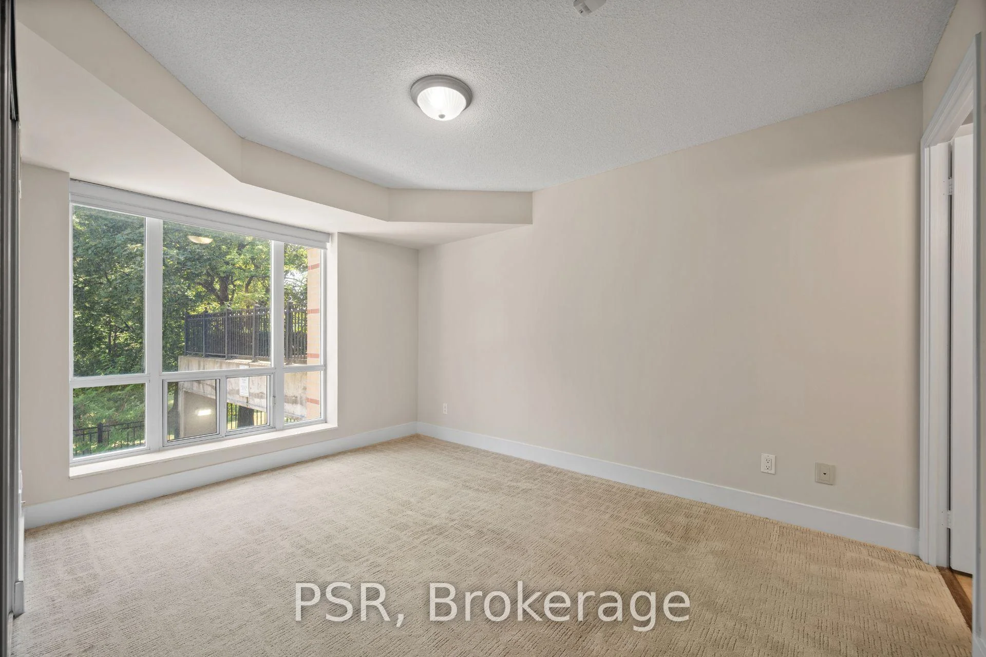 Photo 10 of Unit 110, 515 Rosewell Avenue, Toronto, Lawrence Park South — HOMEH