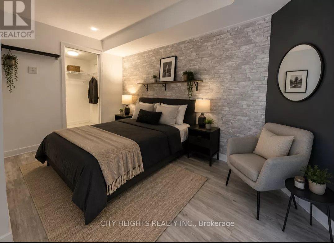 Photo 3 of Unit 811, 600 Fleet Street, Toronto, Niagara — HOMEH