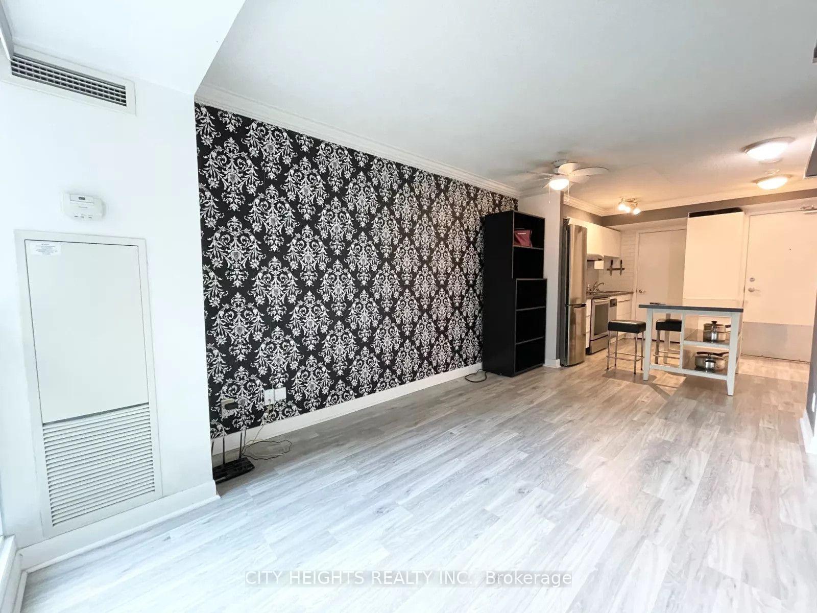 Photo 7 of Unit 811, 600 Fleet Street, Toronto, Niagara — HOMEH