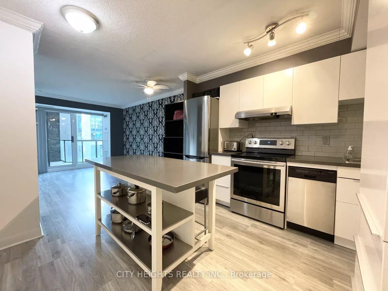 Photo 8 of Unit 811, 600 Fleet Street, Toronto, Niagara — HOMEH