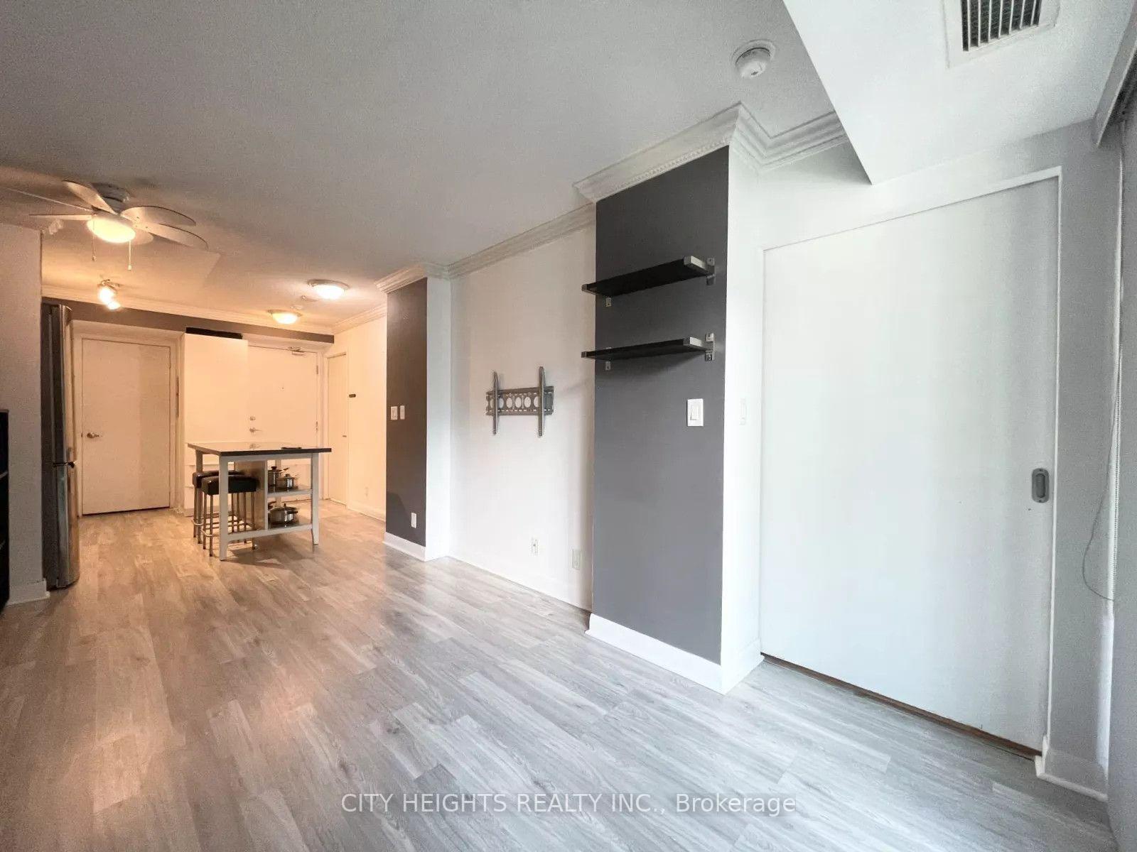 Photo 9 of Unit 811, 600 Fleet Street, Toronto, Niagara — HOMEH