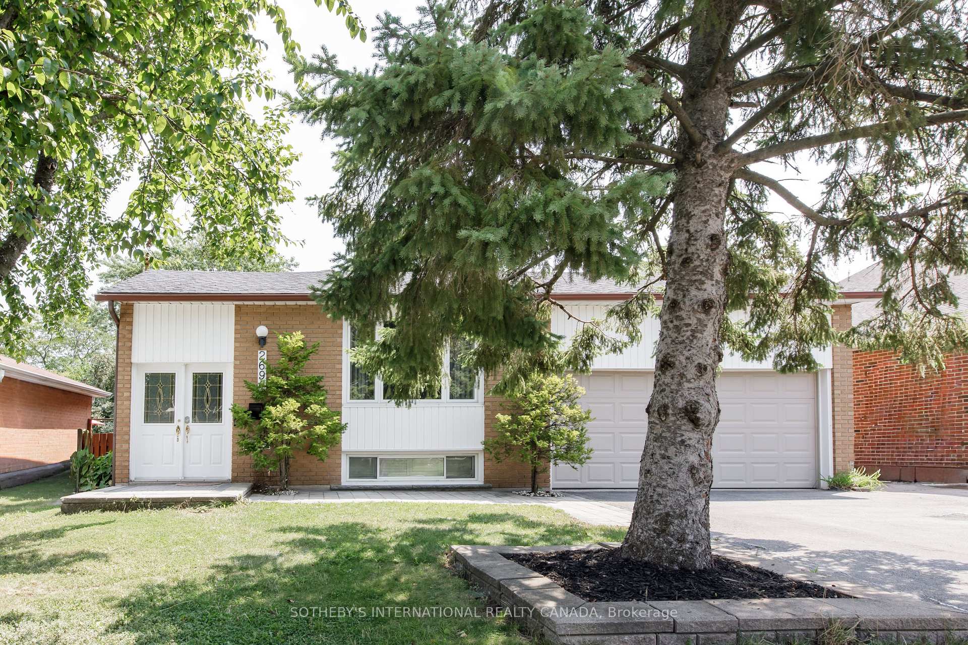 Photo 2 of Unit Upper, 2694 Constable Road, Mississauga, Clarkson — HOMEH