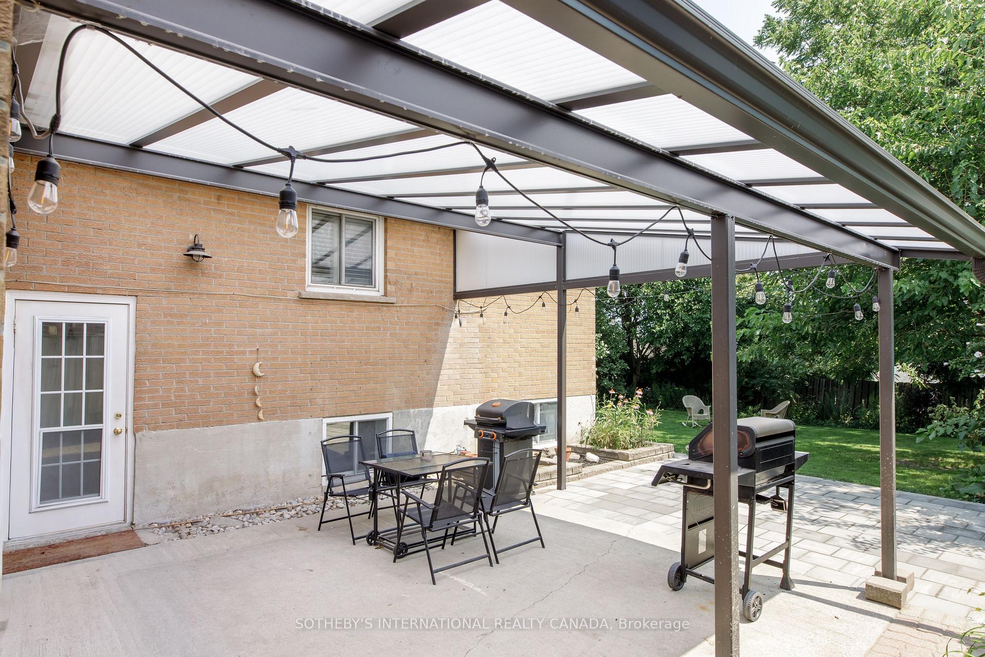 Photo 4 of Unit Upper, 2694 Constable Road, Mississauga, Clarkson — HOMEH